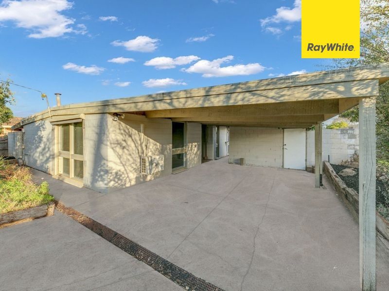 3 Kingsford Avenue, Melton South, VIC 3338
