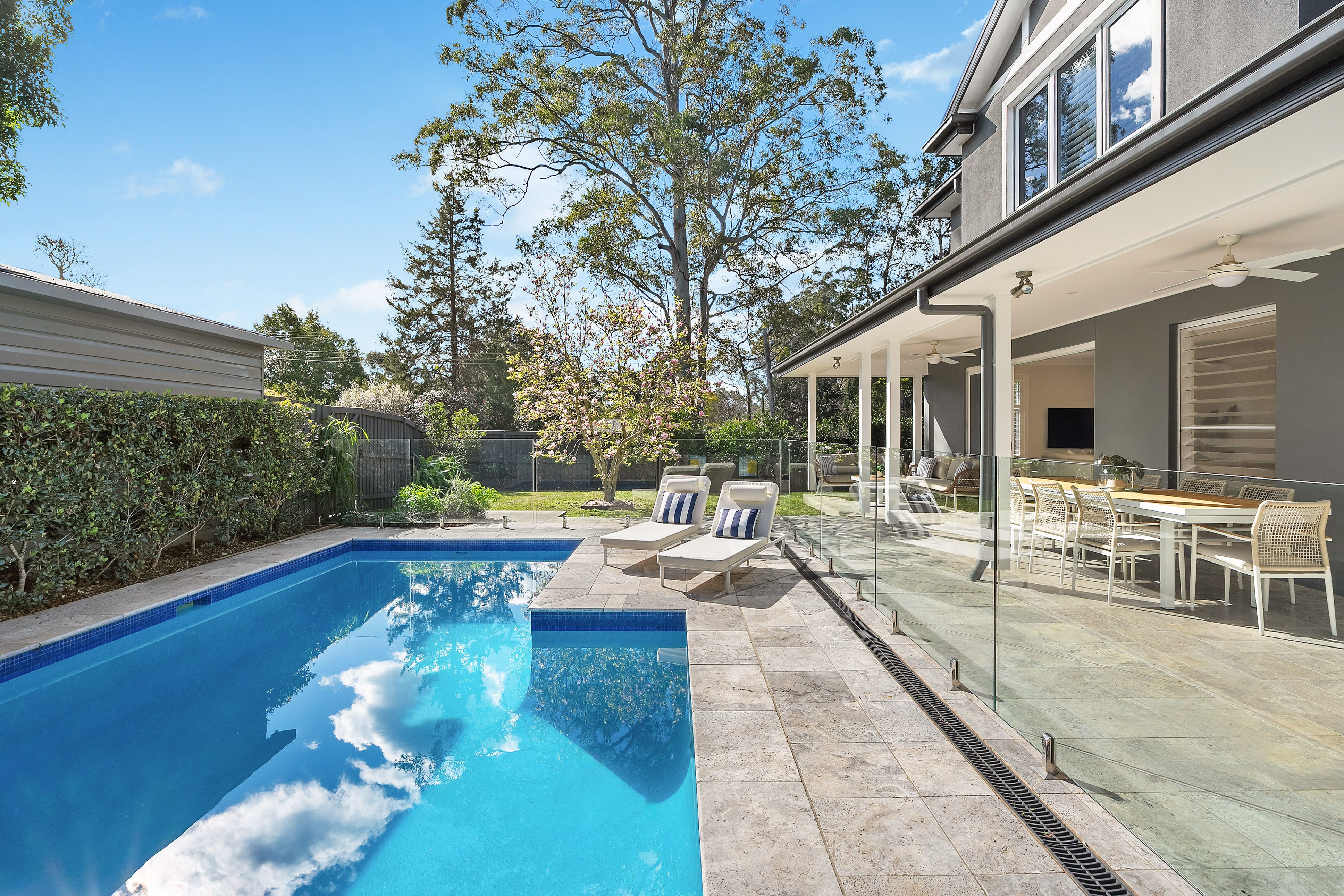 1 Evelyn Avenue — photo 10 of 17