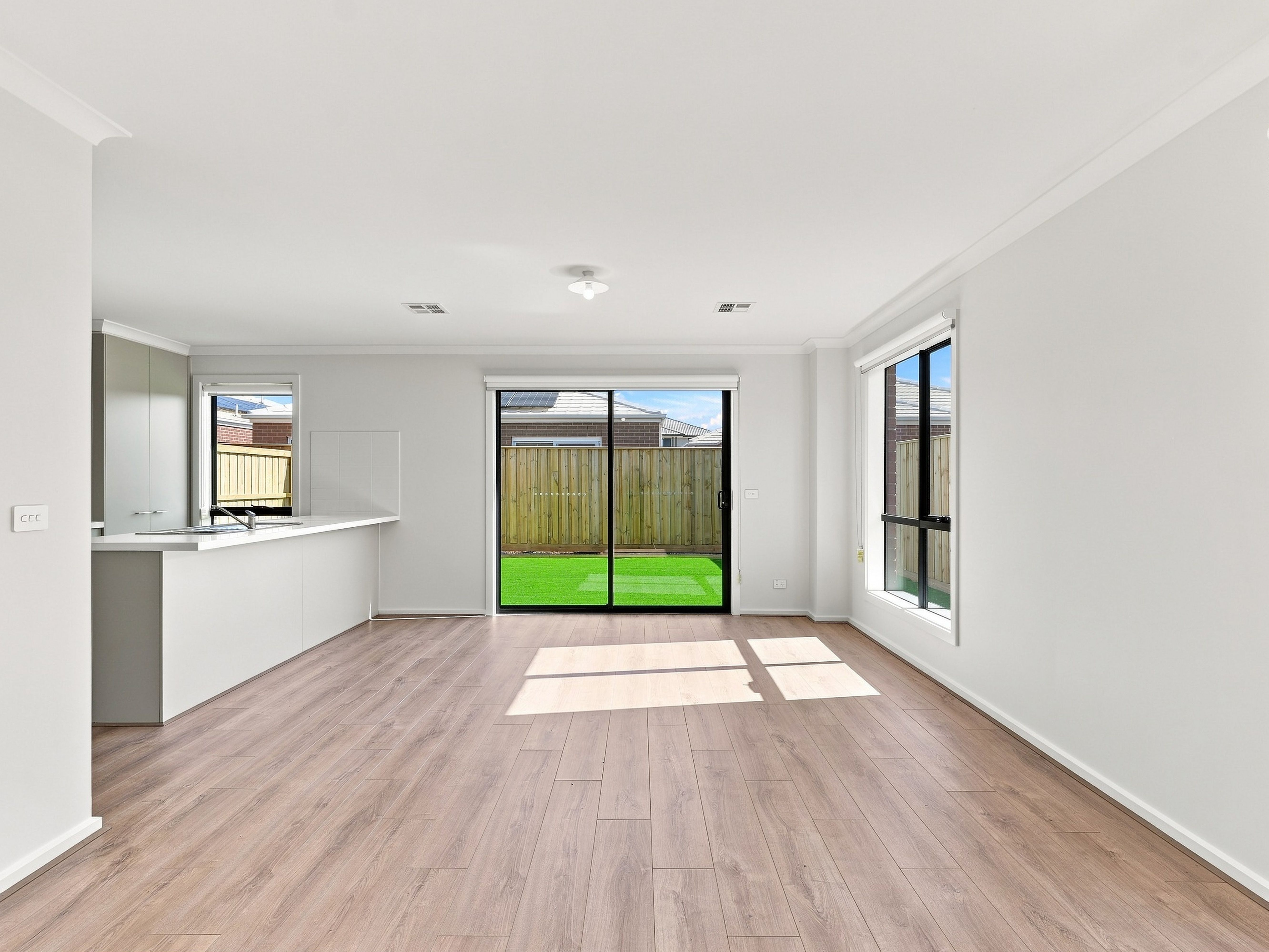 15 Toby Street — photo 3 of 30