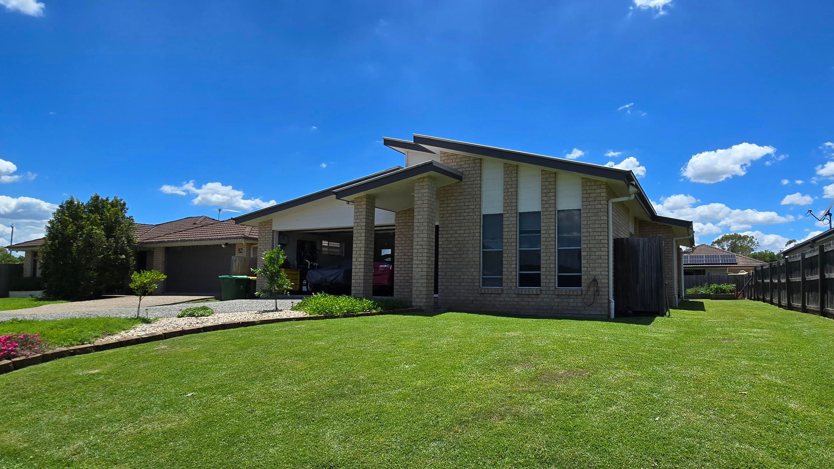 14 Bickle Place, North Booval QLD 4304
