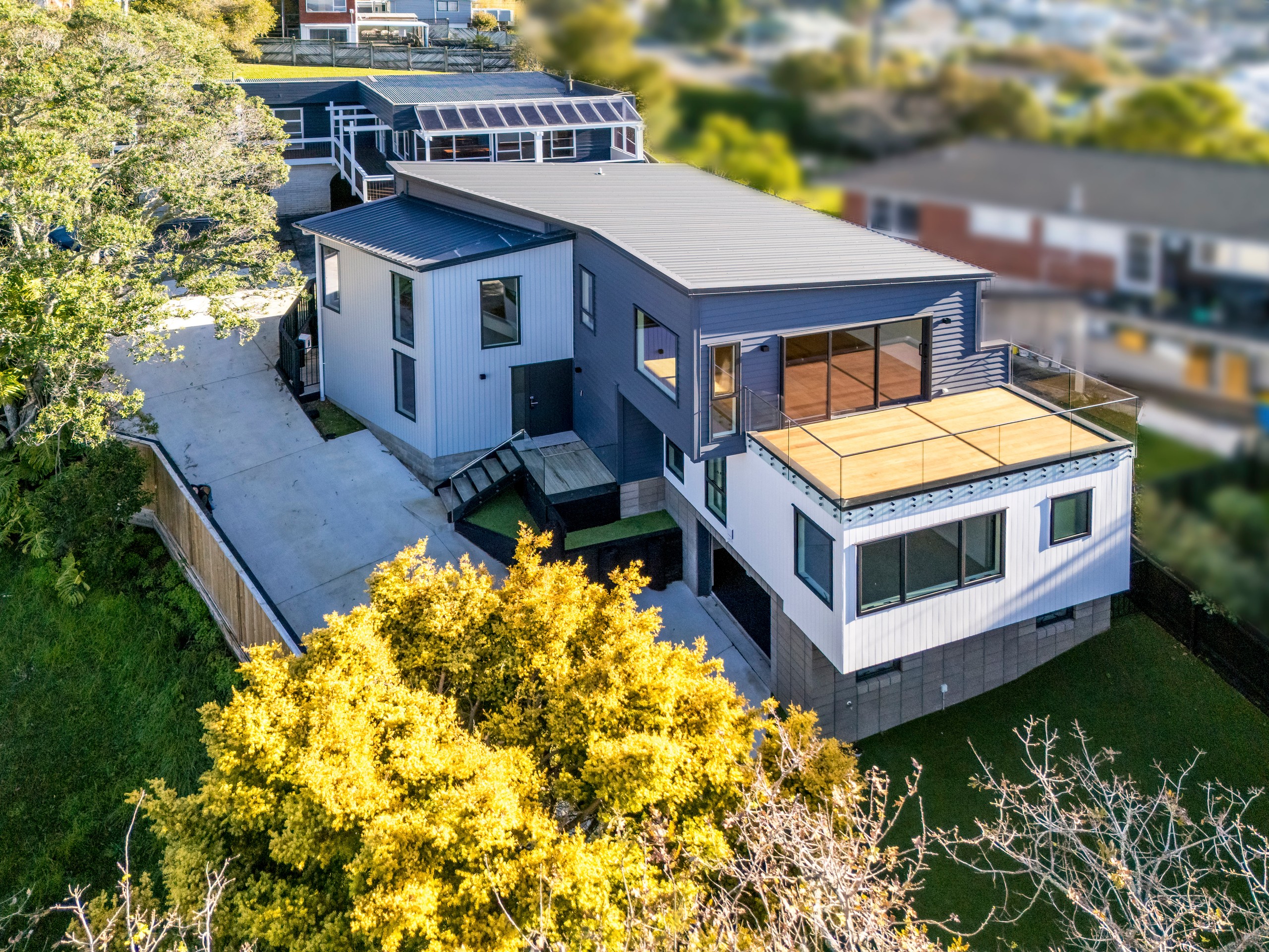 608A Beach Road, Rothesay Bay, North Shore City