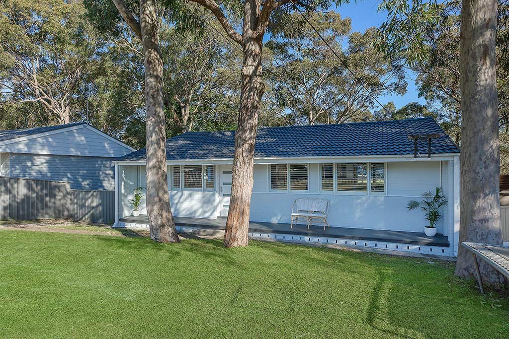 17 The Ridgeway, Bolton Point, NSW 2283