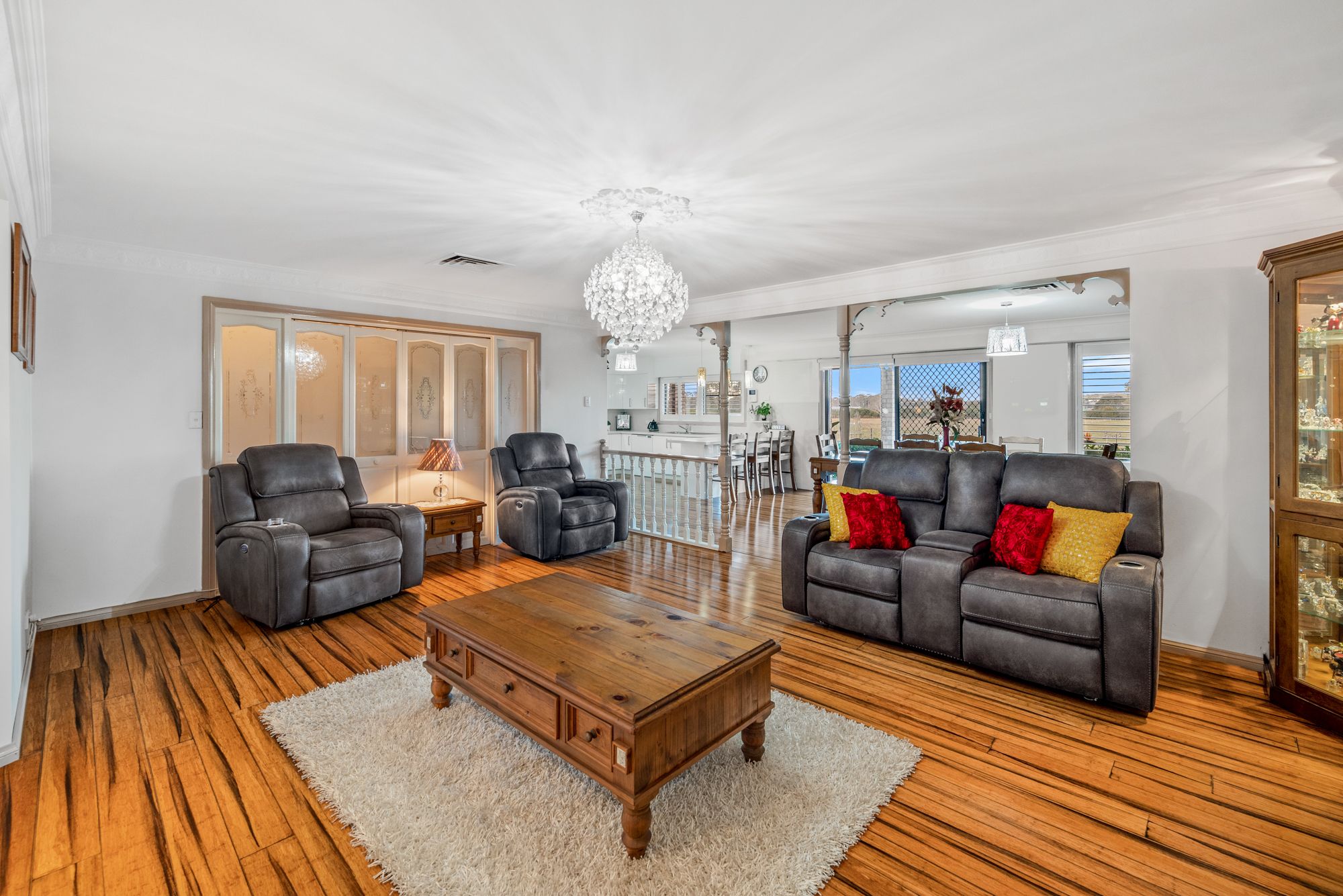 202 Luddenham Road, Orchard Hills, NSW 2748 House for Sale Ray