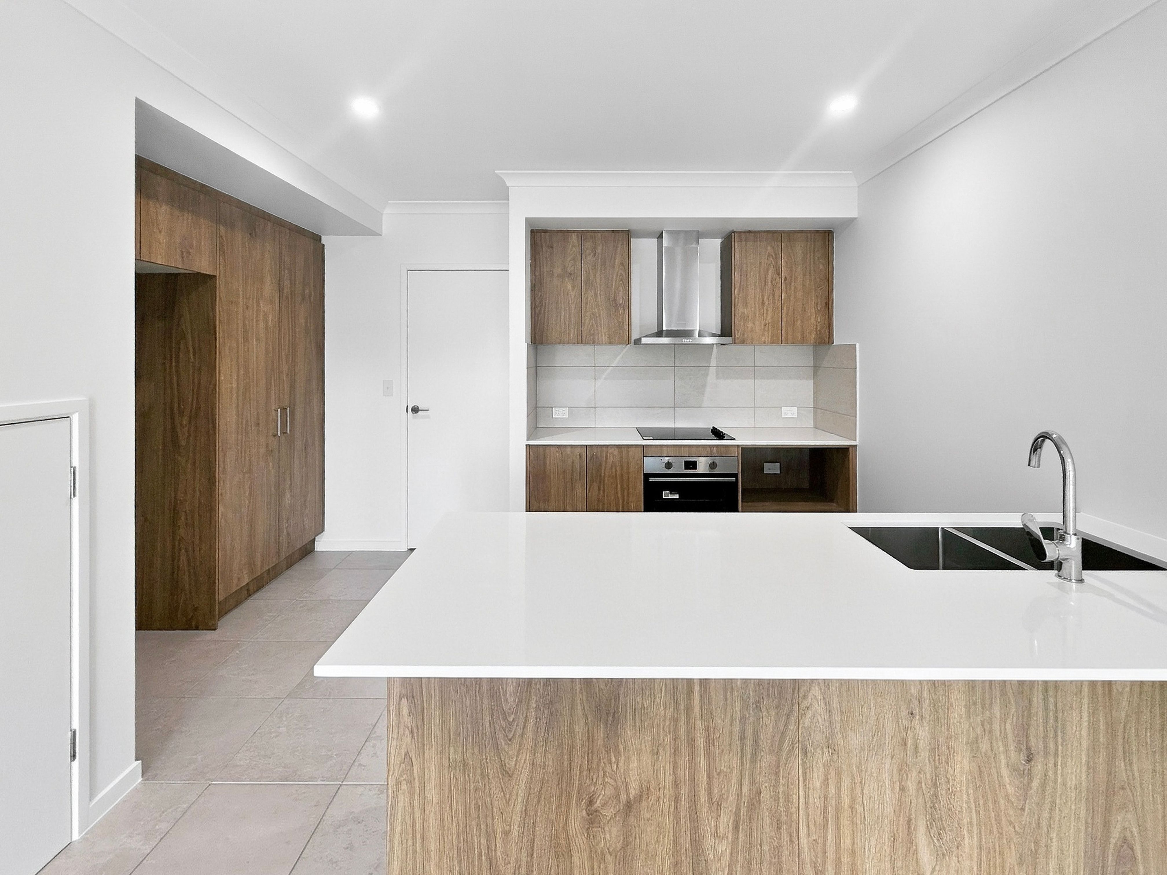 133 Attenborough Drive — photo 3 of 12