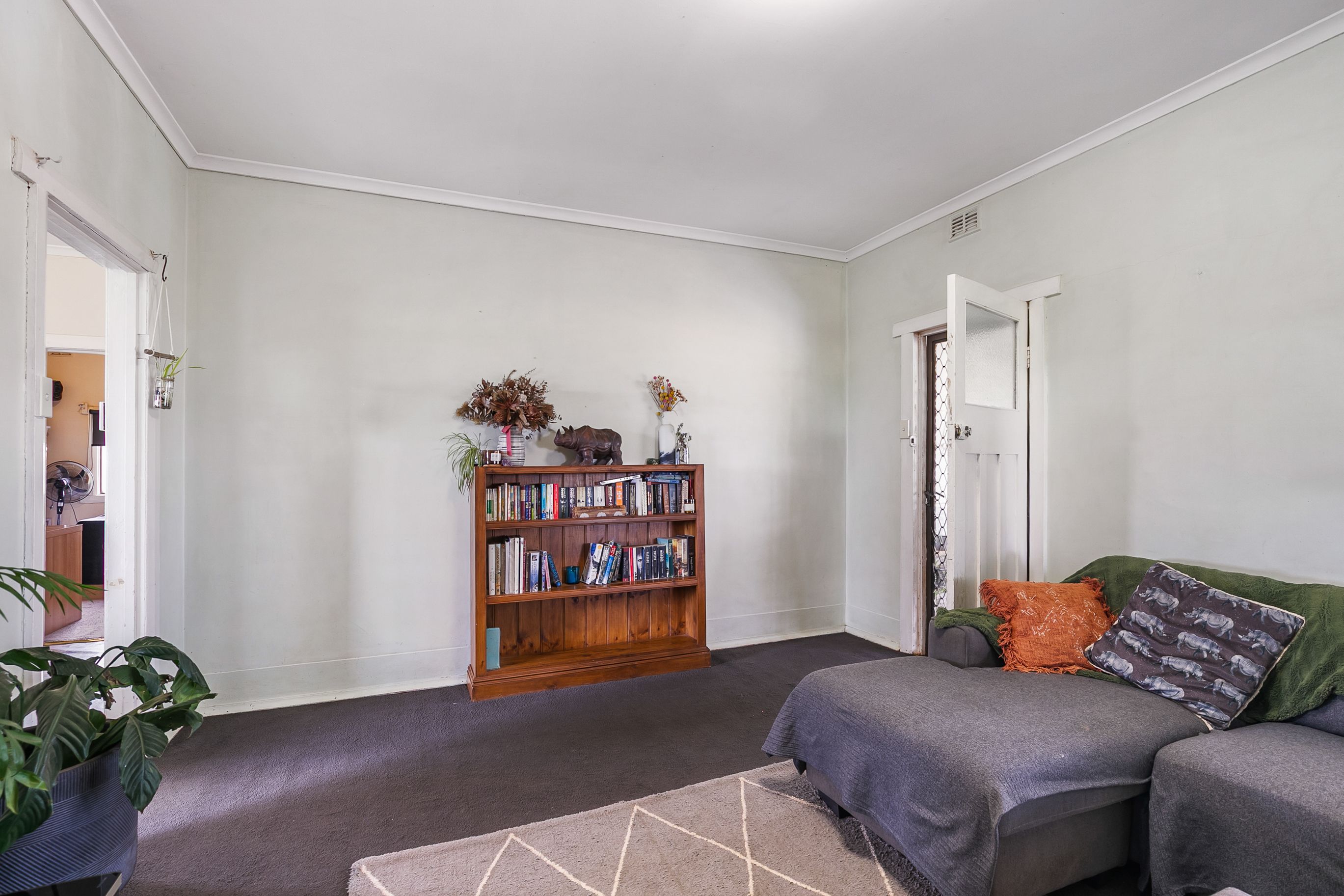 65 Forward Avenue — photo 7 of 26