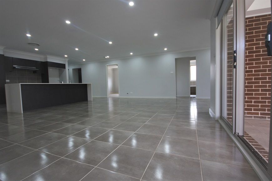 10 Canal Parade, Leppington, NSW 2179