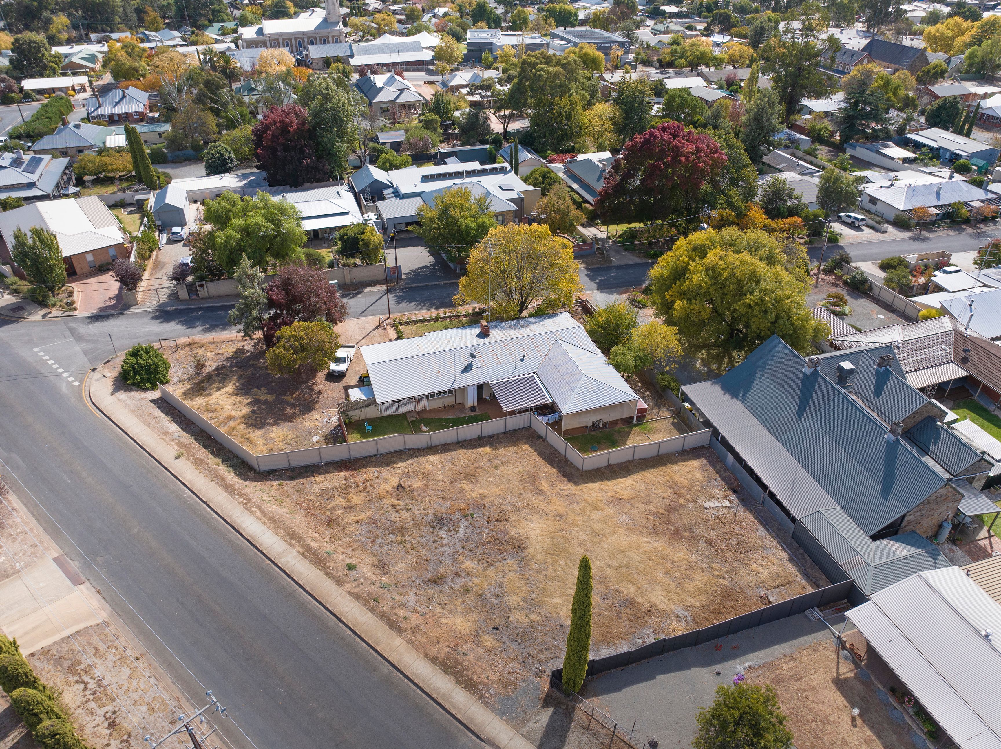 39 Albert Street, Clare, SA 5453