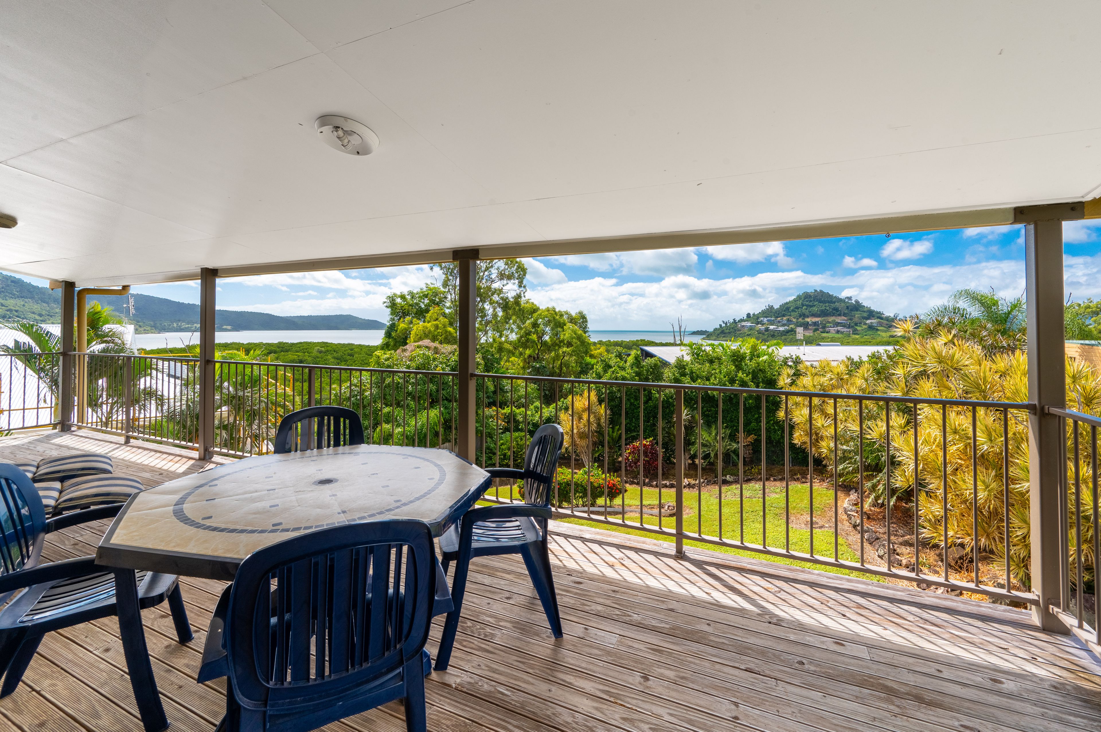 6 Alice Court, Cannonvale, QLD 4802