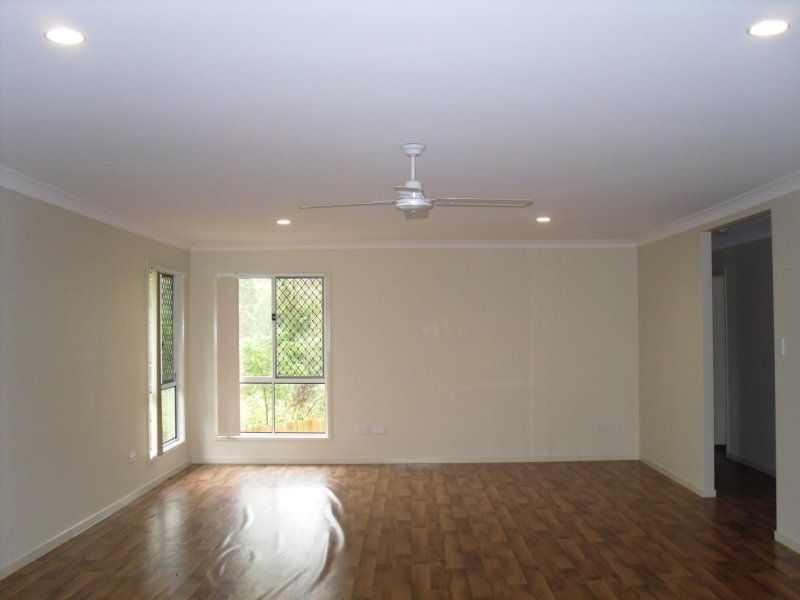 27 Salomon Court, Goodna, QLD 4300