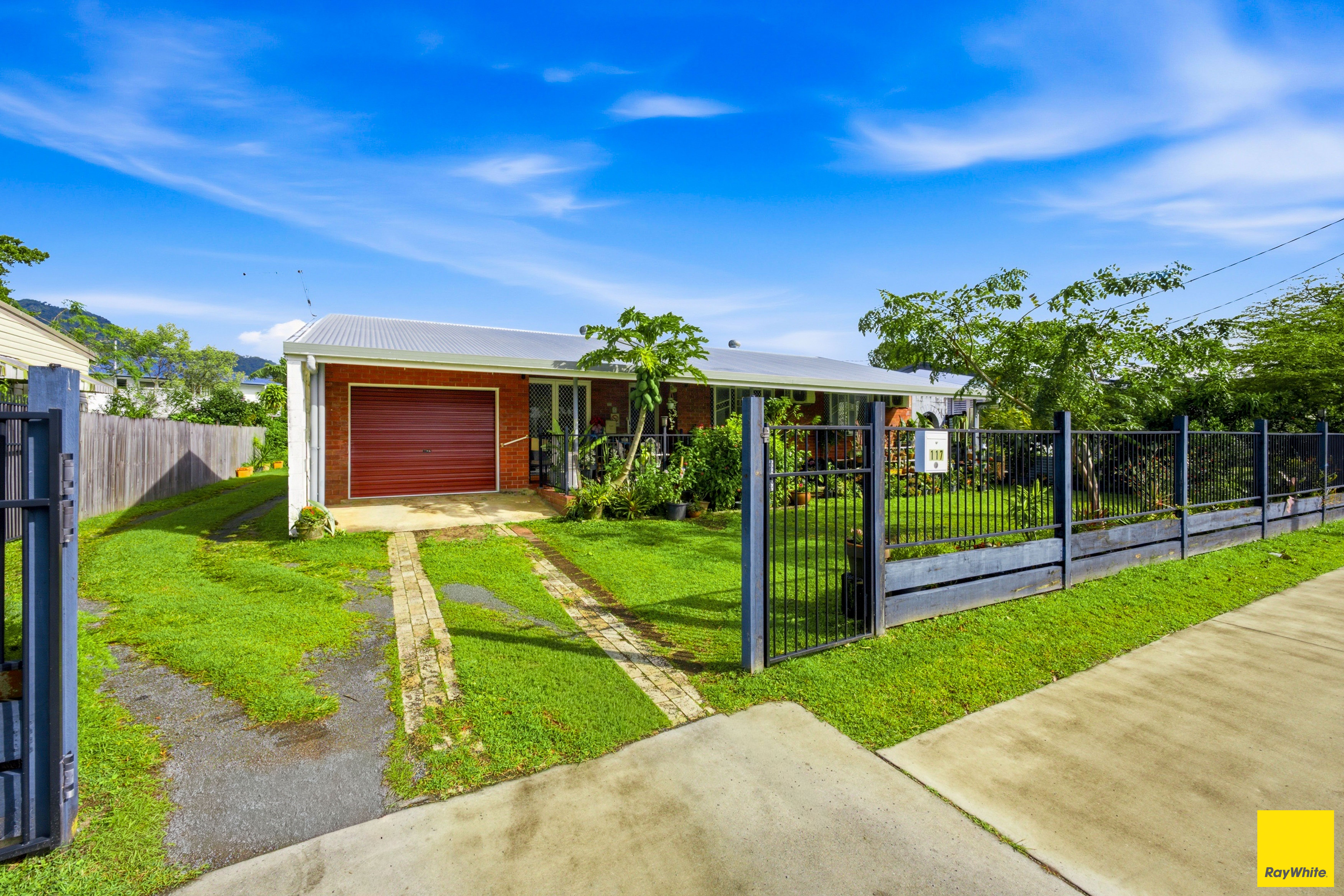 117 English Street — photo from Ray White Cairns