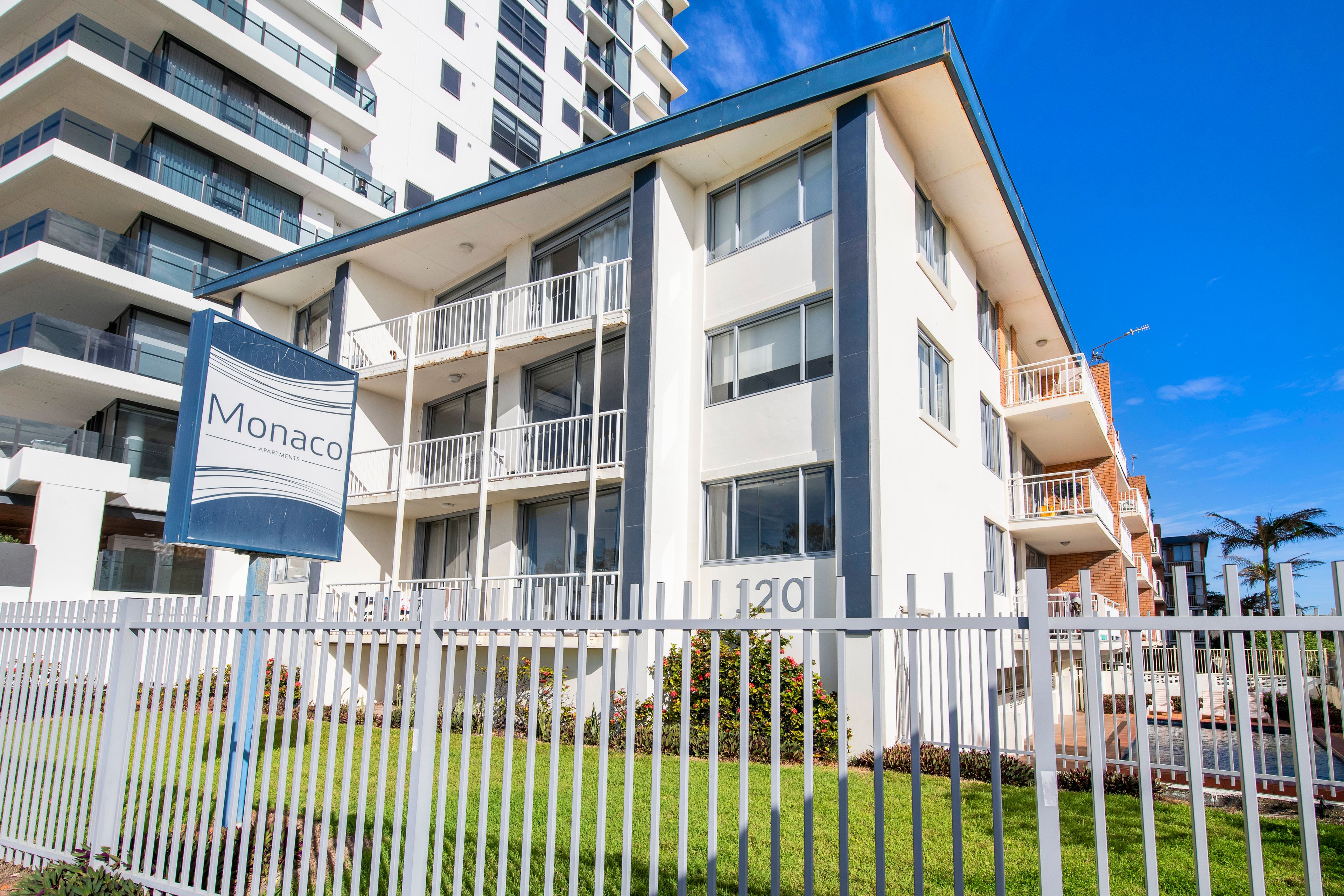 20/120 The Esplanade — photo from Ray White Surfers Paradise