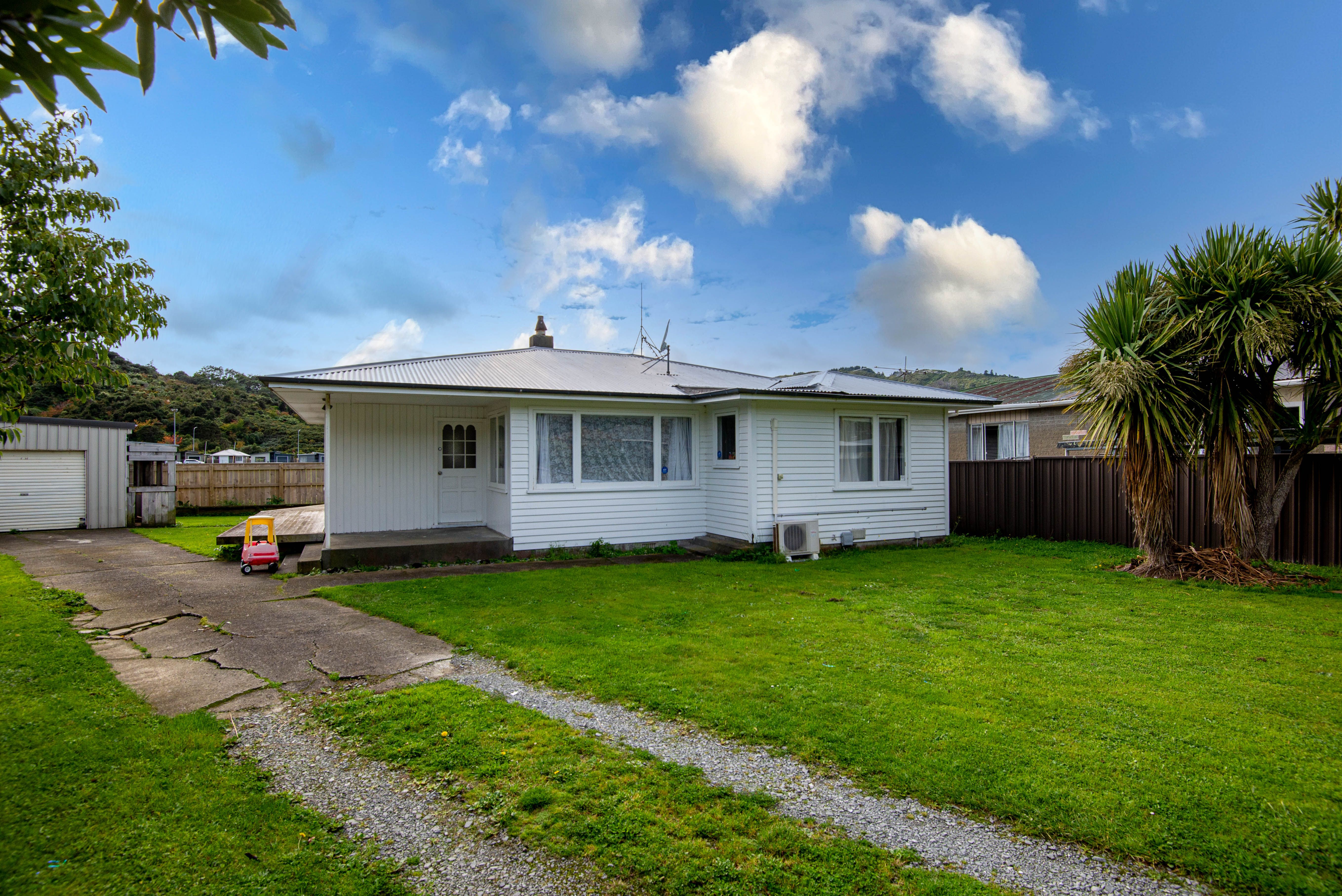28 Wetherby Grove, Wainuiomata, Lower Hutt City