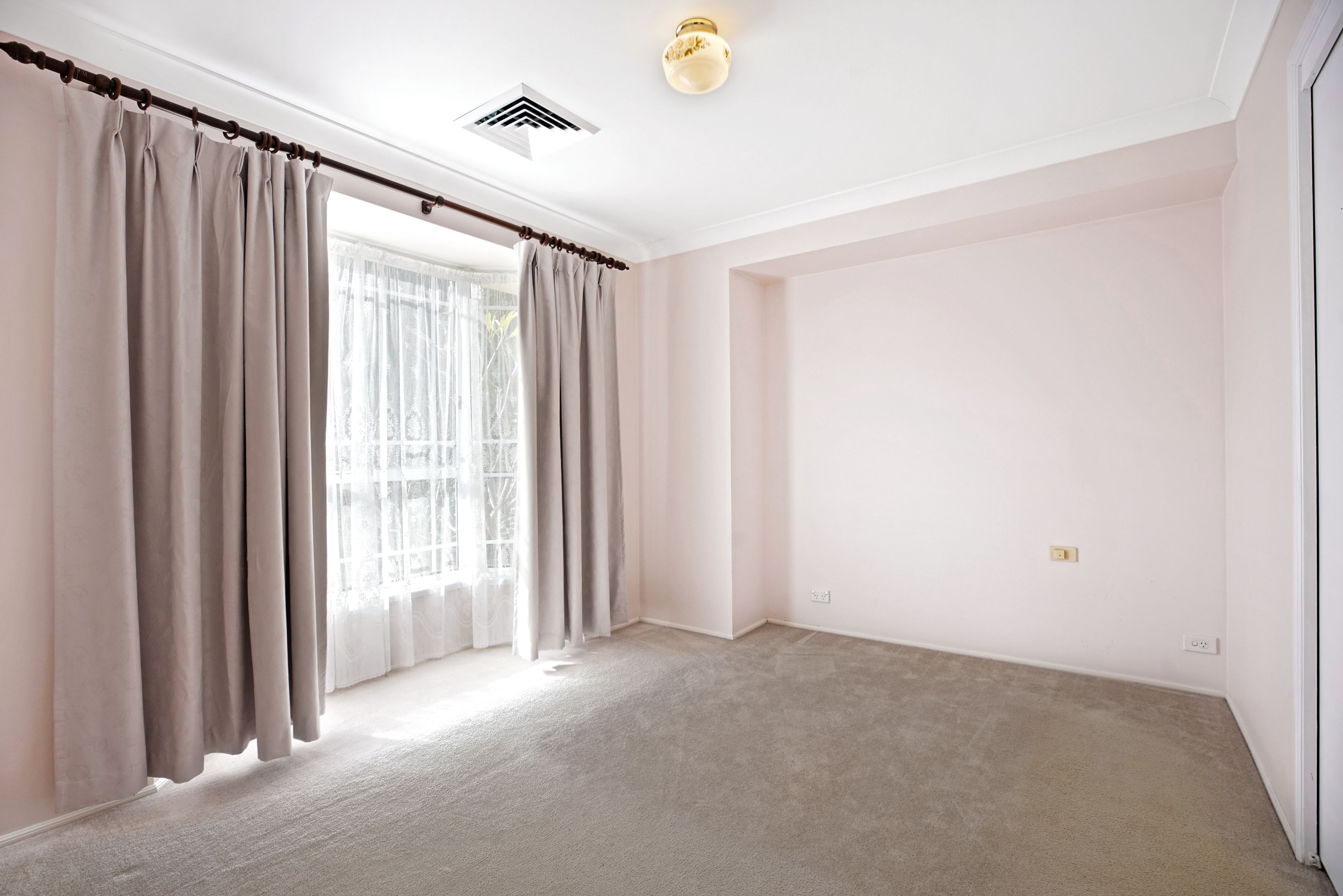 12 Gunara Terrace, Glenmore Park, NSW 2745