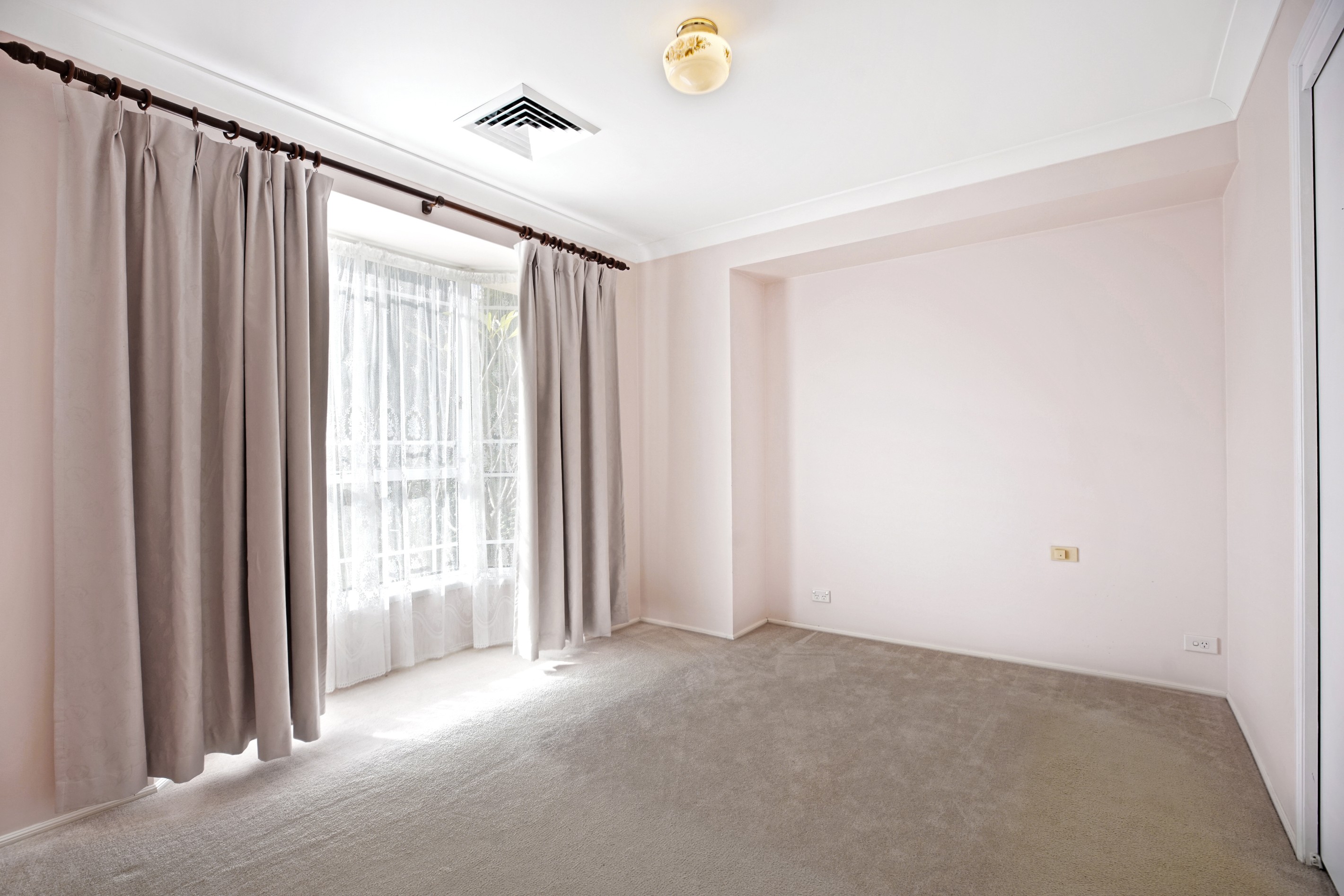 12 Gunara Terrace, Glenmore Park, NSW 2745