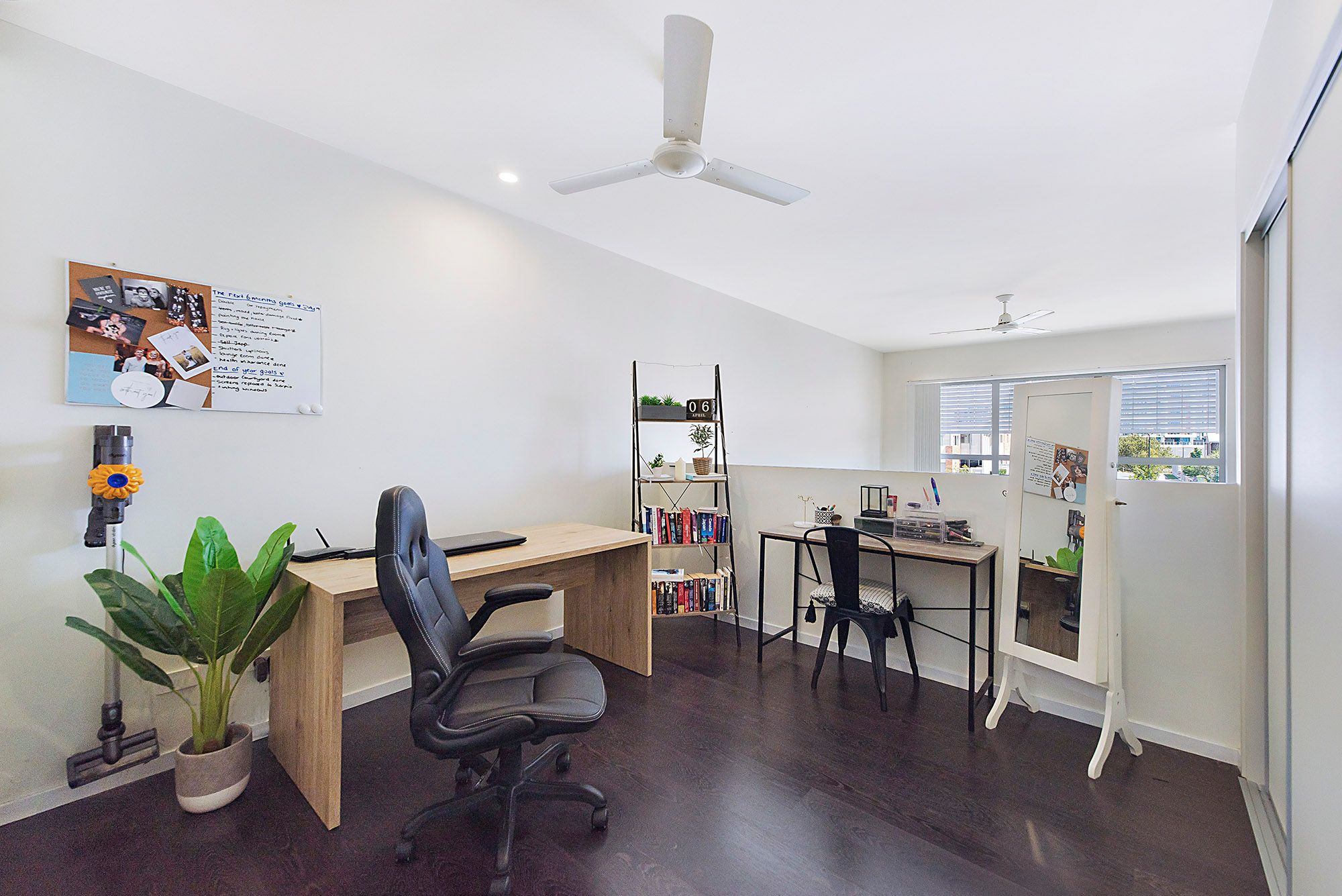 44 South Bay Drive, Varsity Lakes, QLD 4227