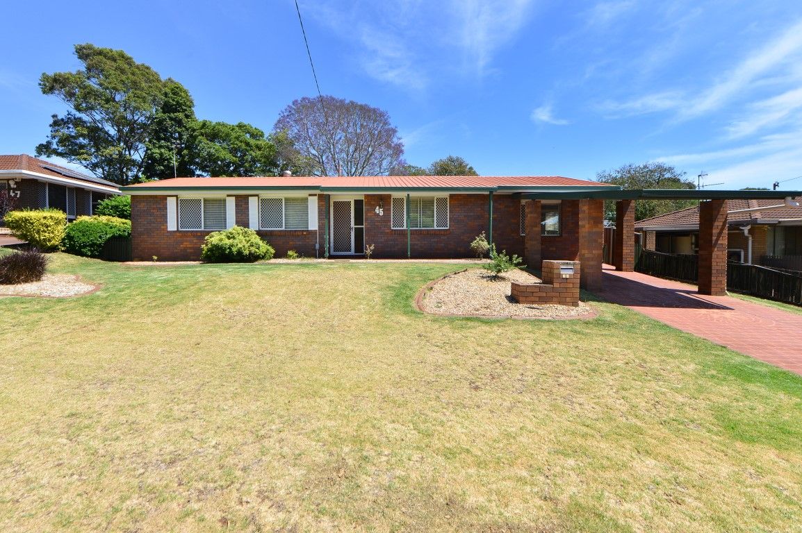45 Wine Drive, Wilsonton Heights QLD 4350