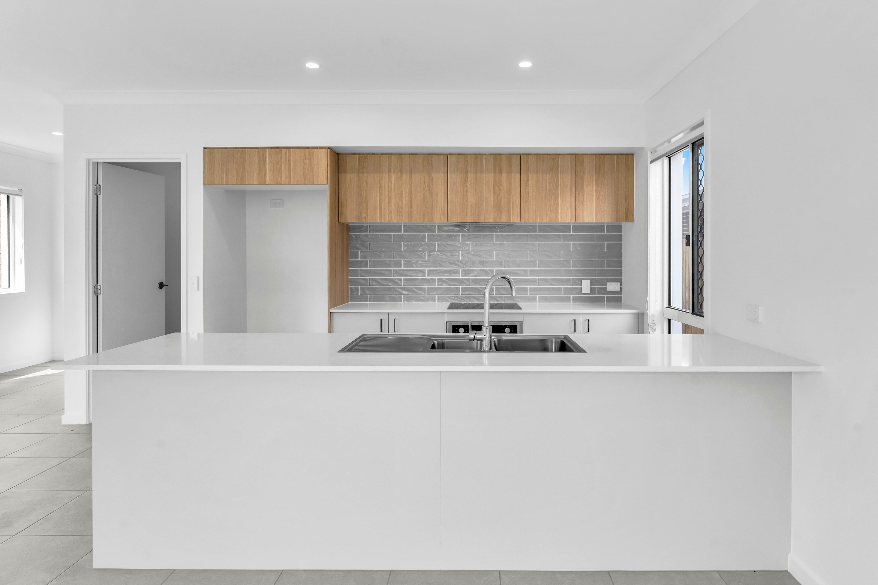 12 Alpine Street, Redland Bay, QLD 4165