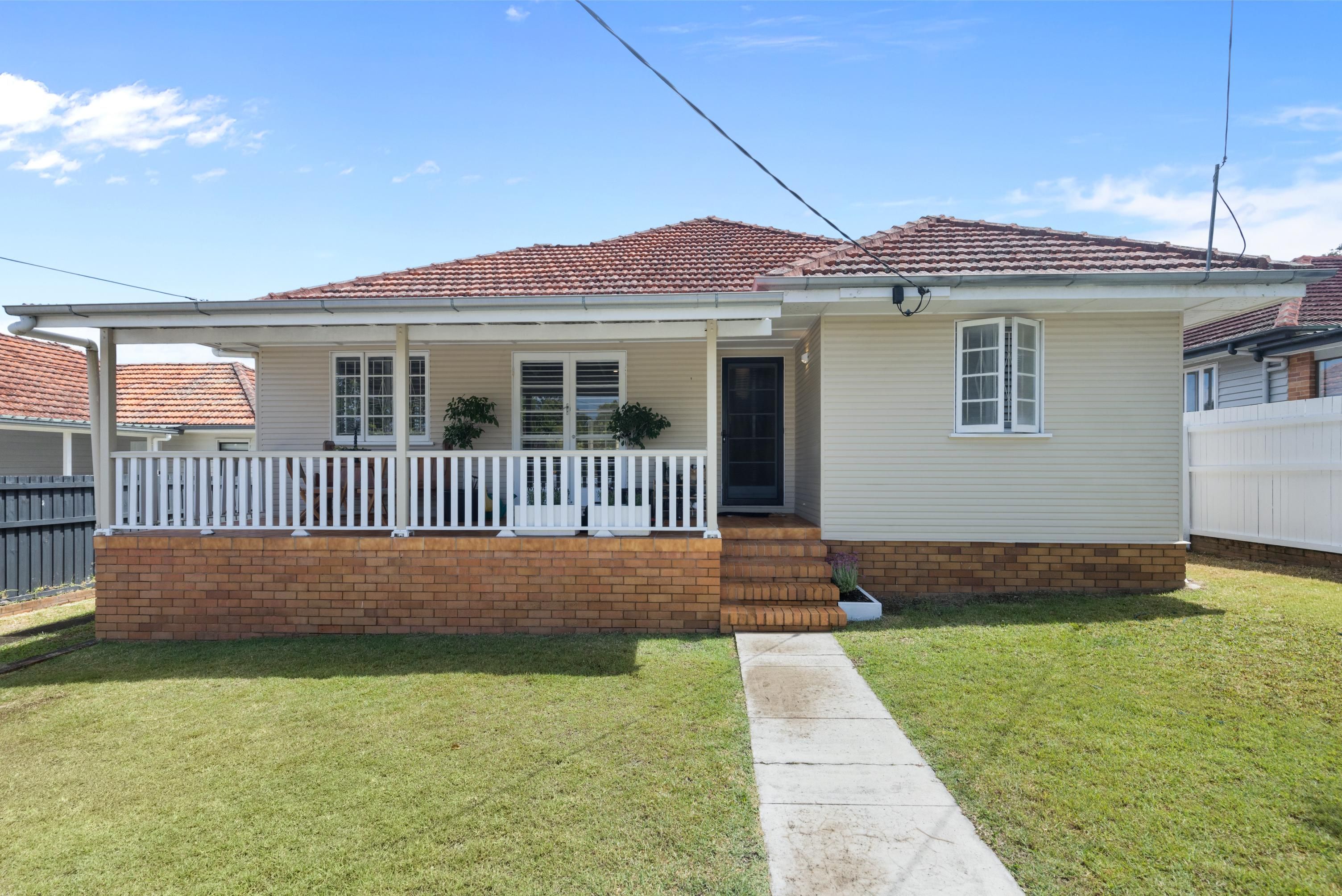 16 Noeline Street — photo from Ray White Ashgrove