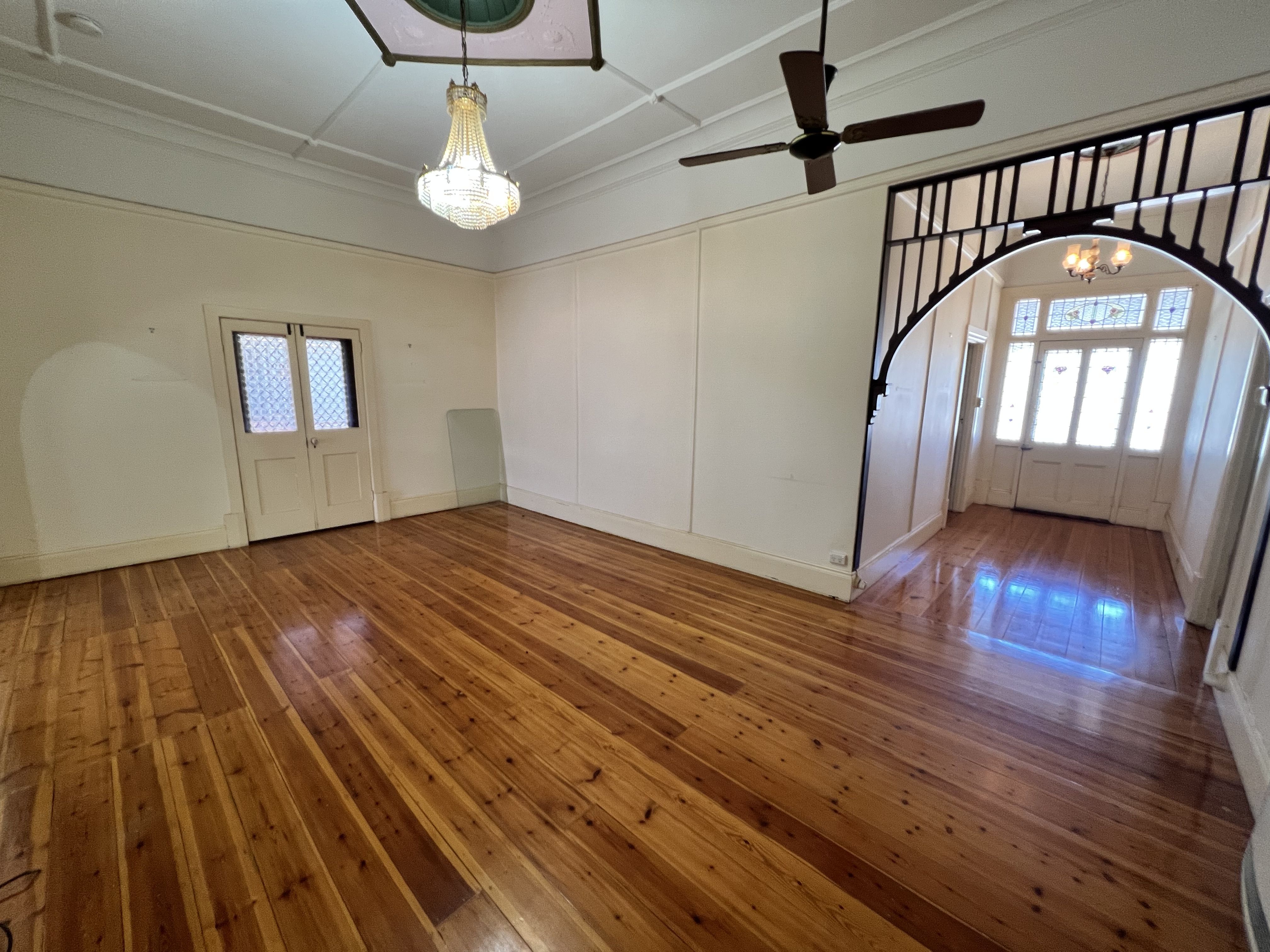 526 Williams Street — photo 3 of 12