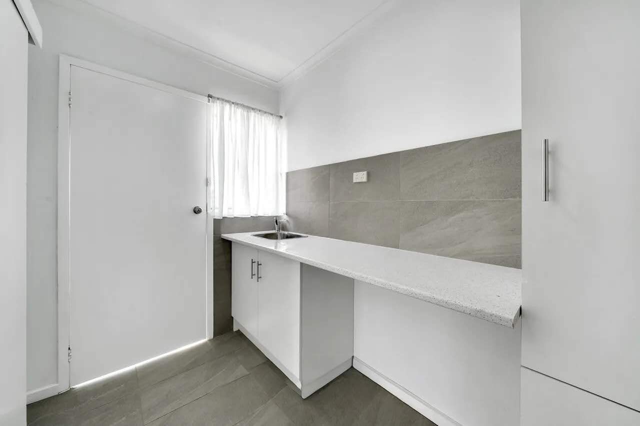 39 Loch Road — photo 6 of 9