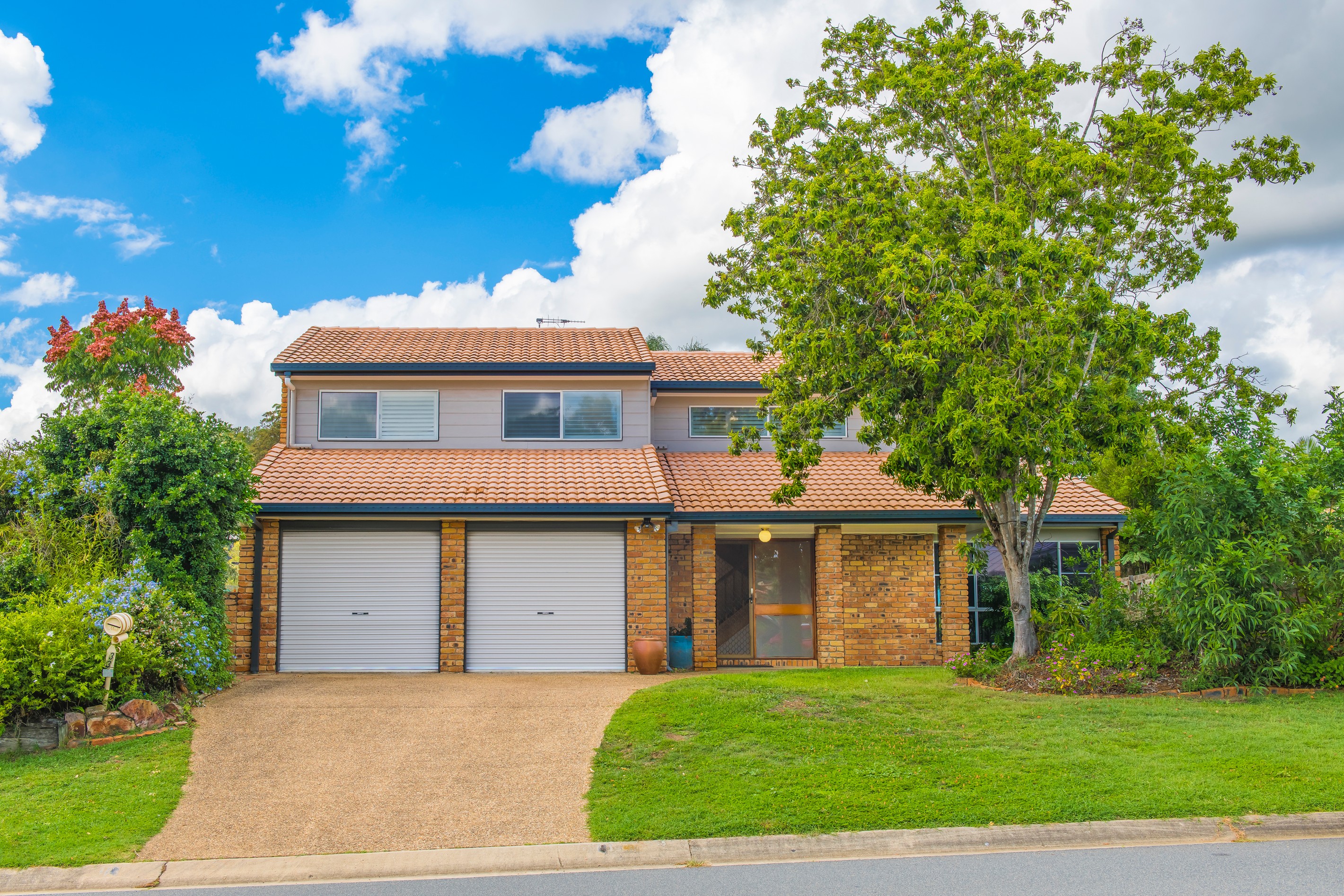 33 Pegasus Avenue, Eatons Hill, QLD 4037