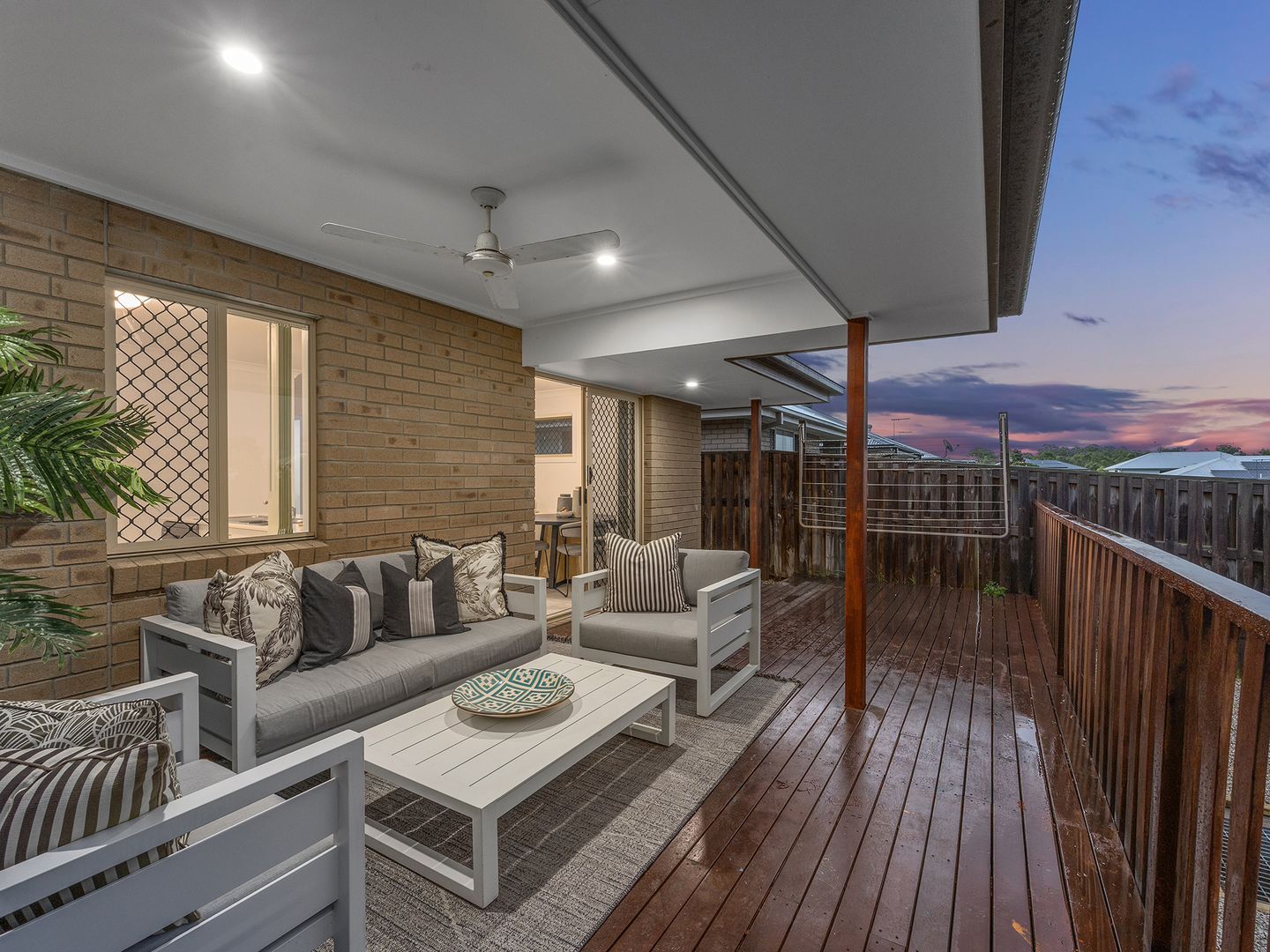 18 Pleasant Street, South Ripley, QLD 4306