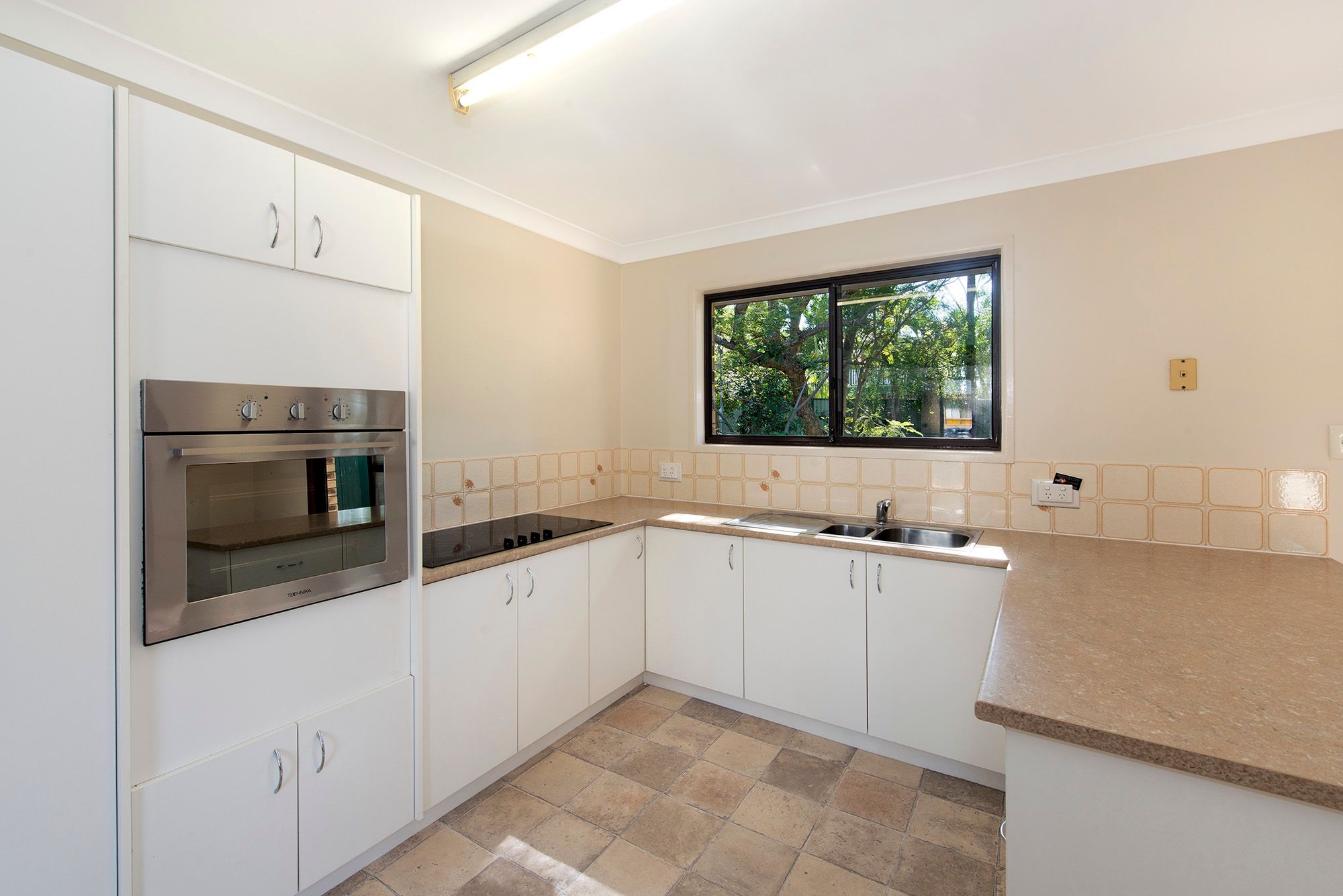 20 Sherborne Street, Carindale, QLD 4152