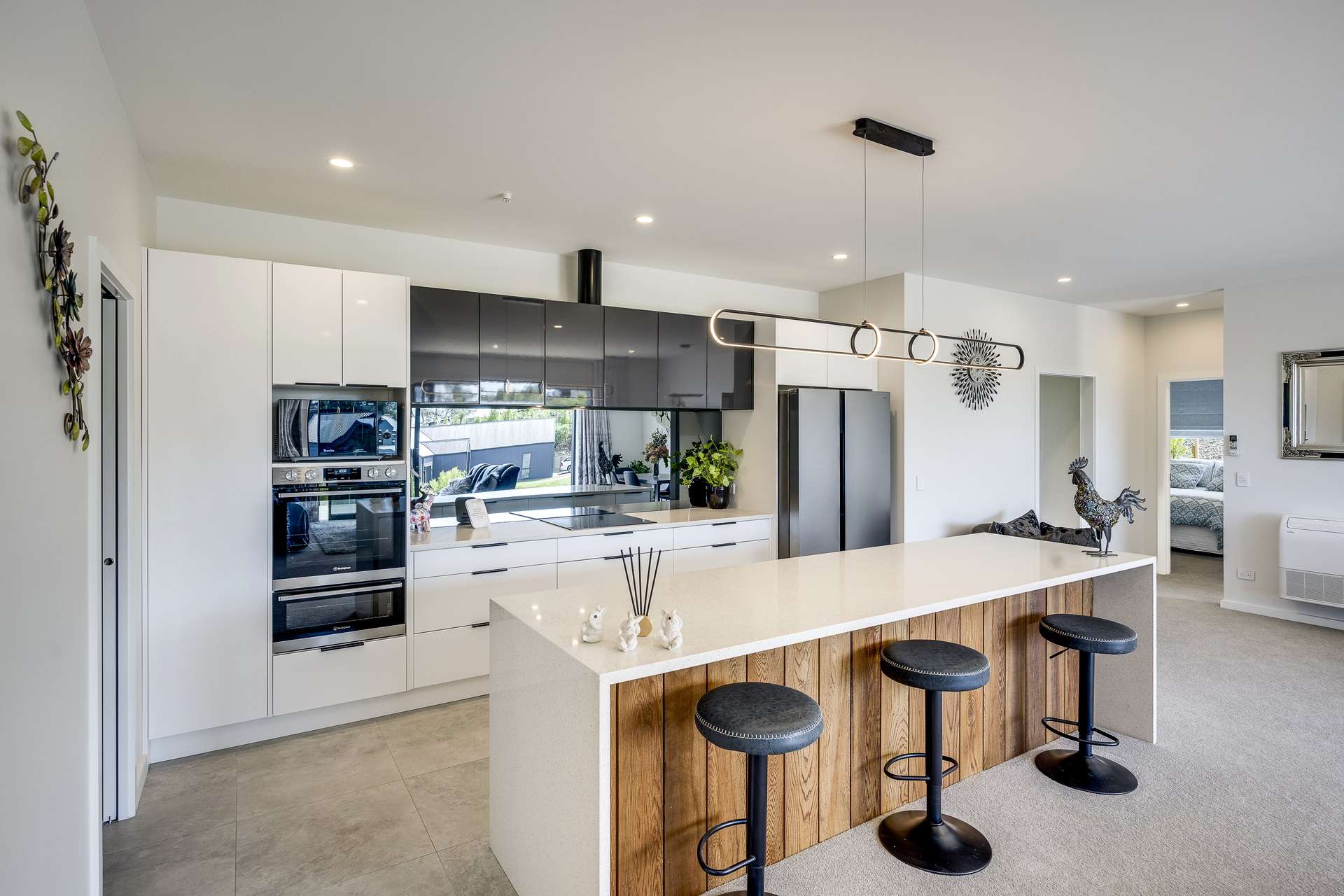 91 Oak Road photo 1