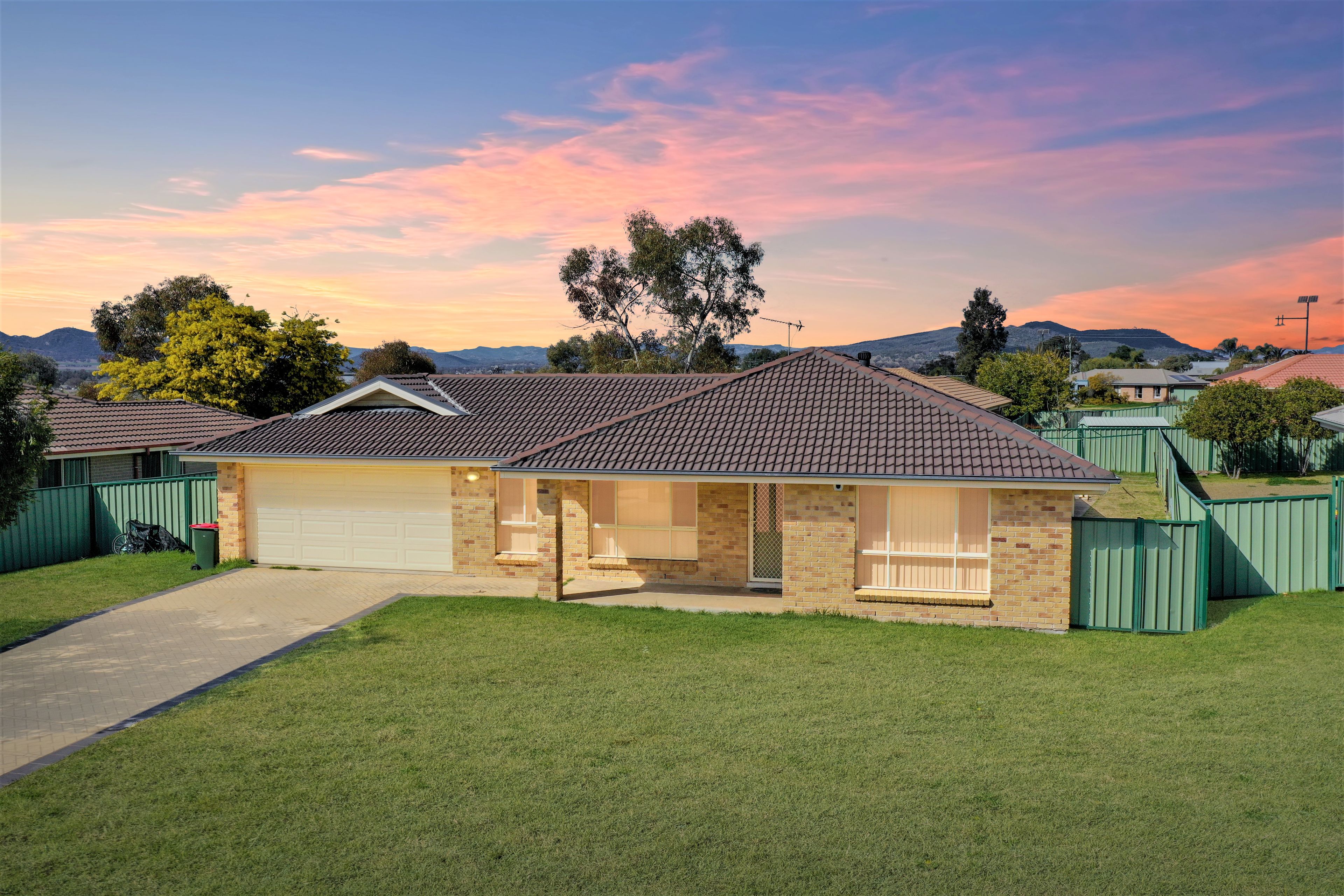 20 Morning View Close, Quirindi NSW 2343