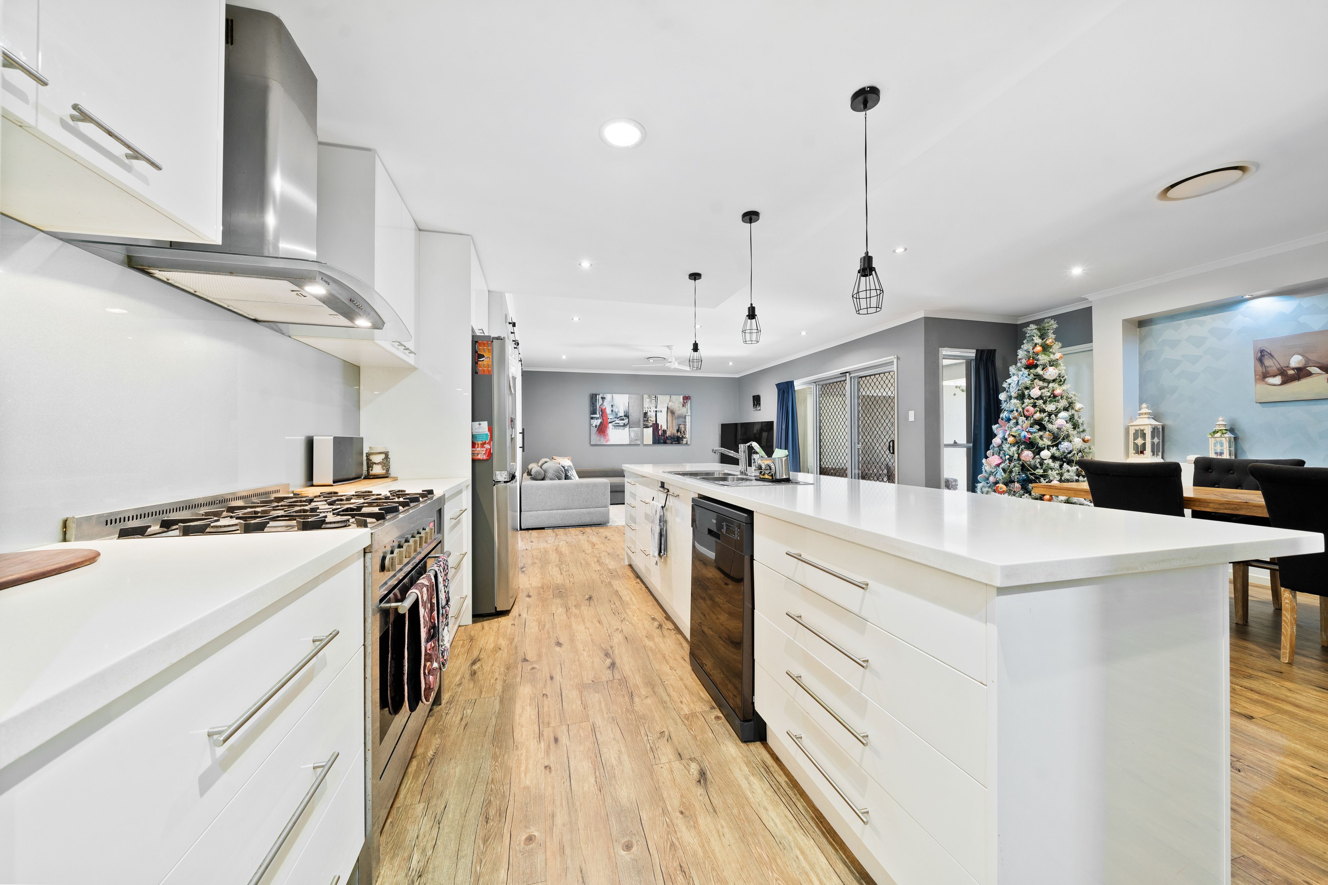 6 Carrawinya Street, Waterford, QLD 4133