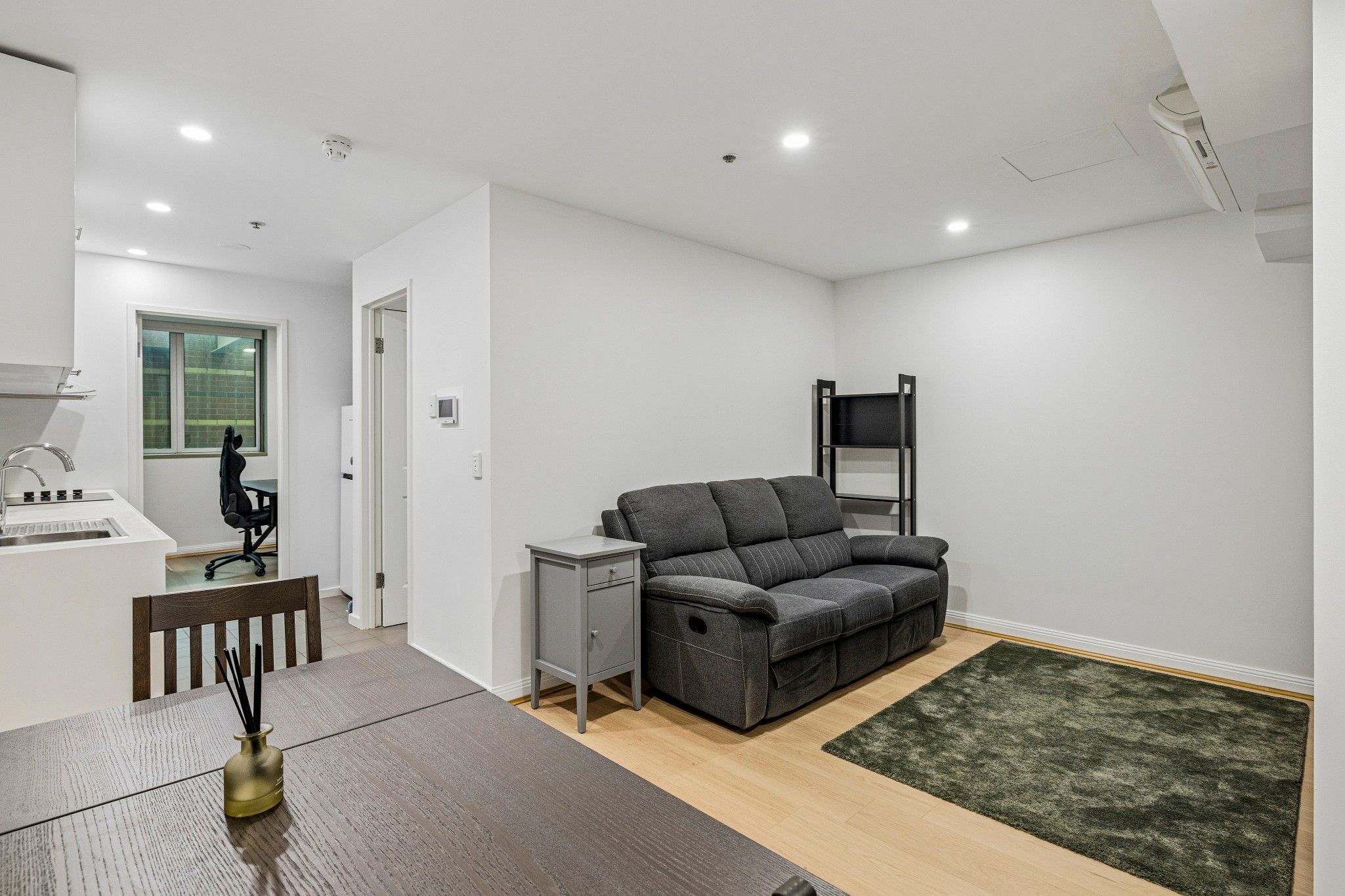 102/9 Paxtons Walk — photo 14 of 21