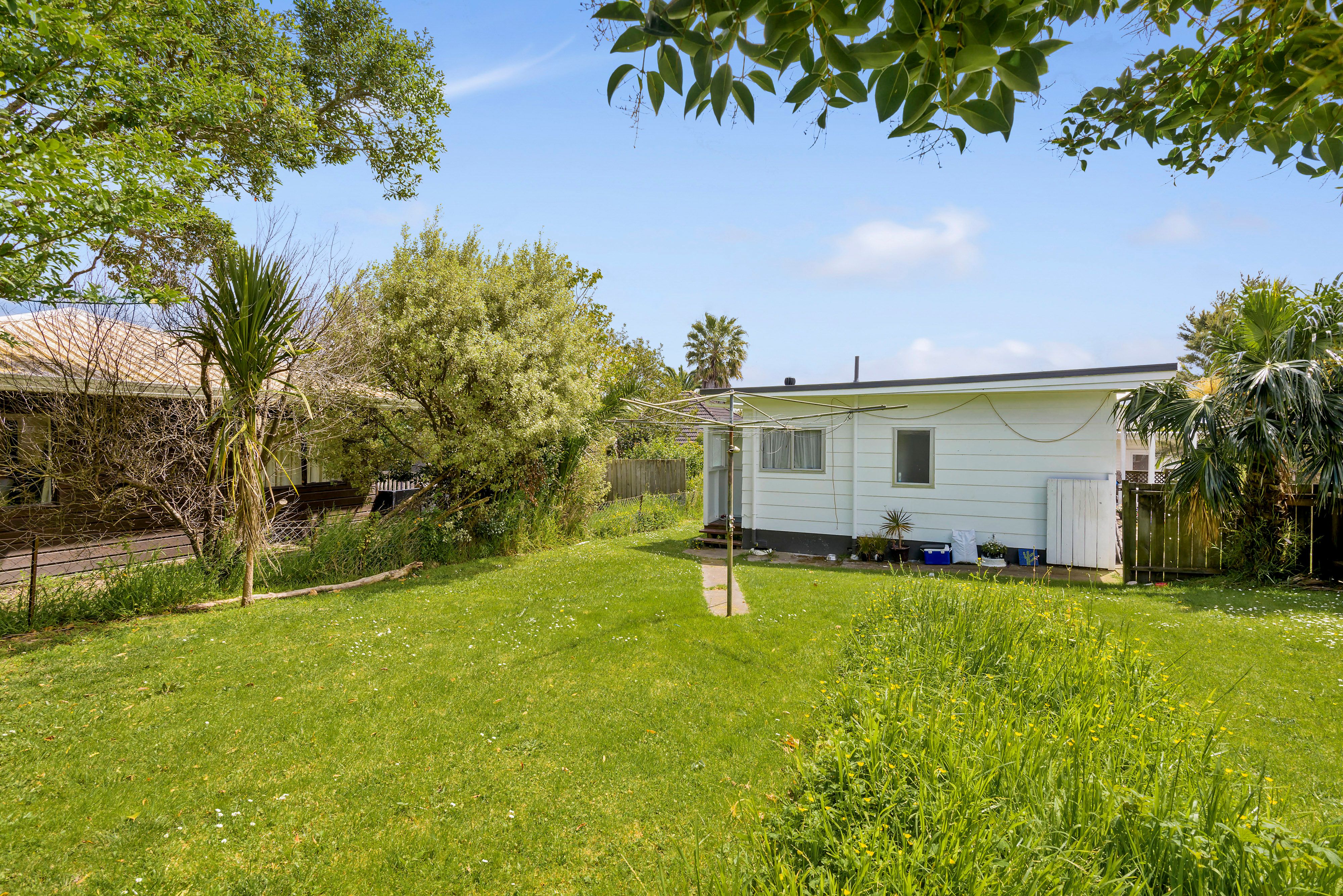 2/24 Newington Road, Henderson, Waitakere City