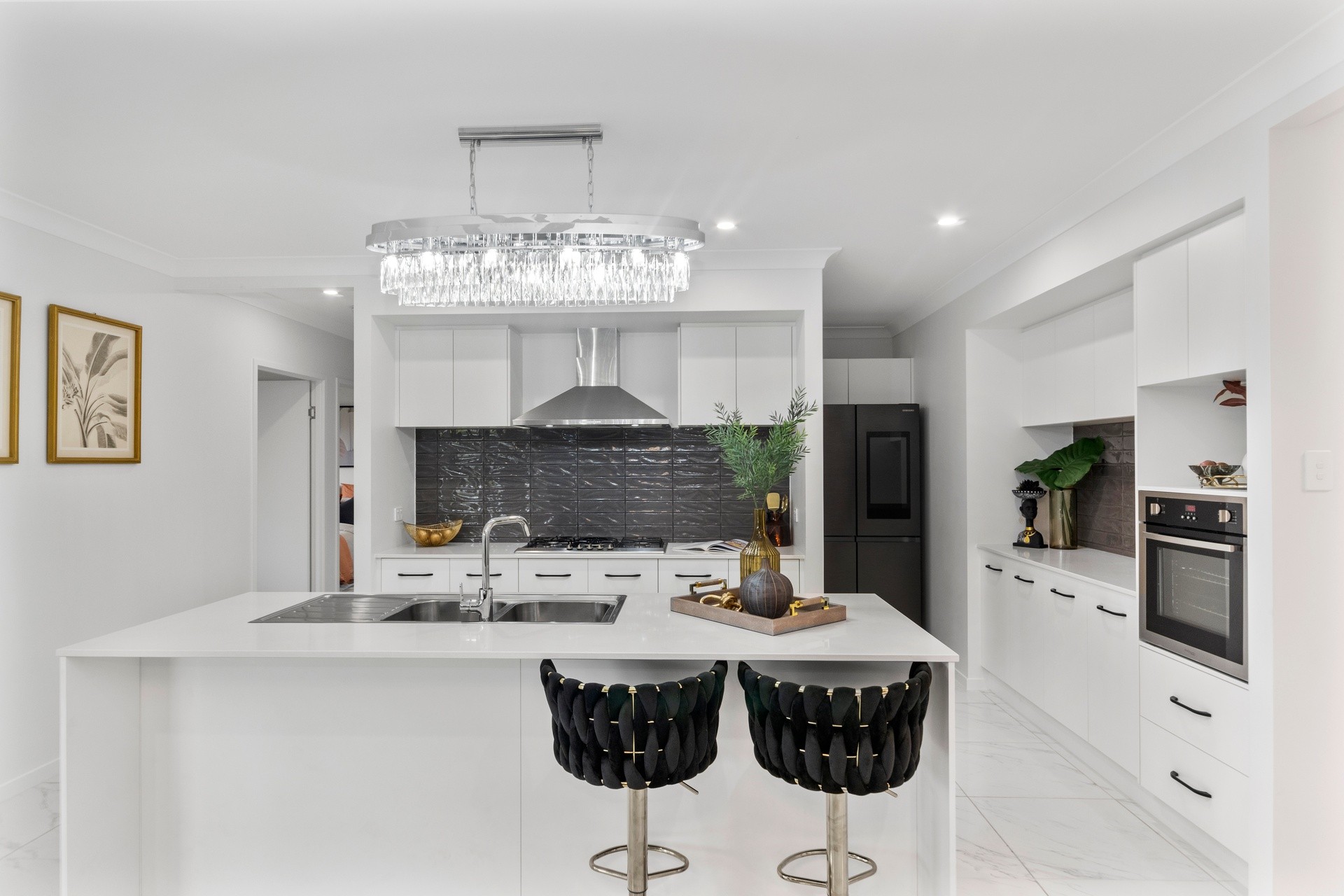 11 Paradise Court, Mount Louisa, QLD 4814