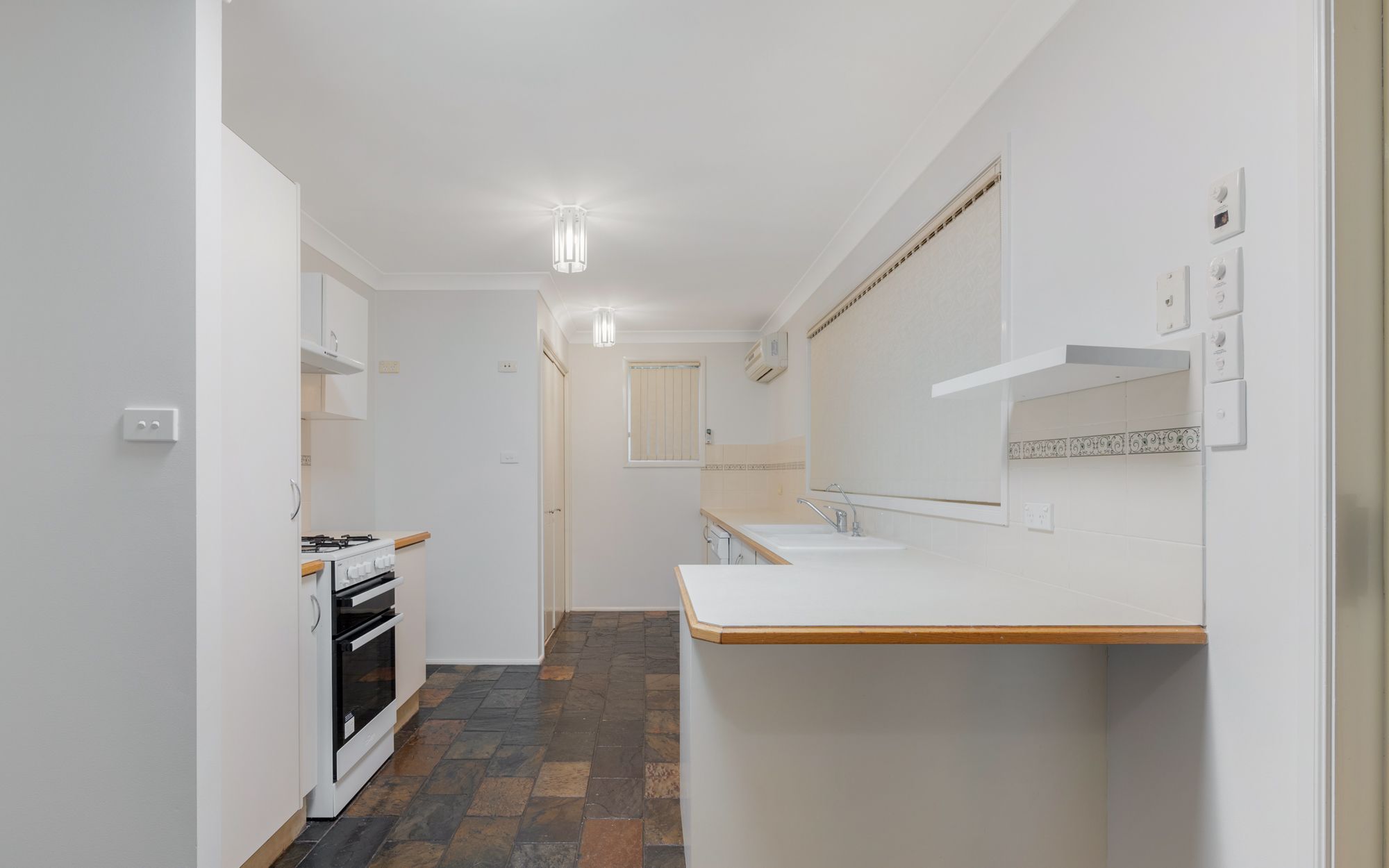 53 Hydrangea Place, Macquarie Fields, NSW 2564