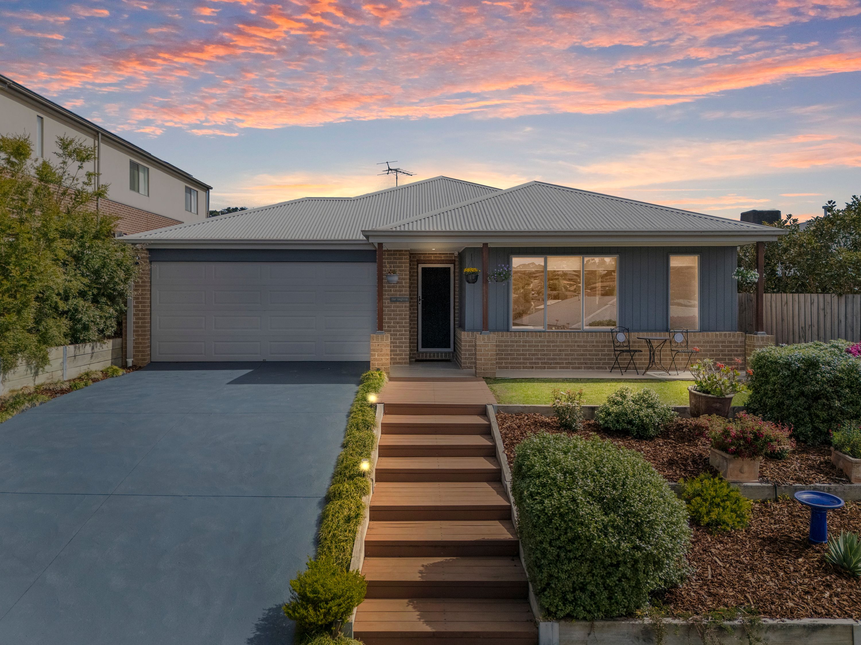 10 Byron Drive, Drouin, VIC 3818