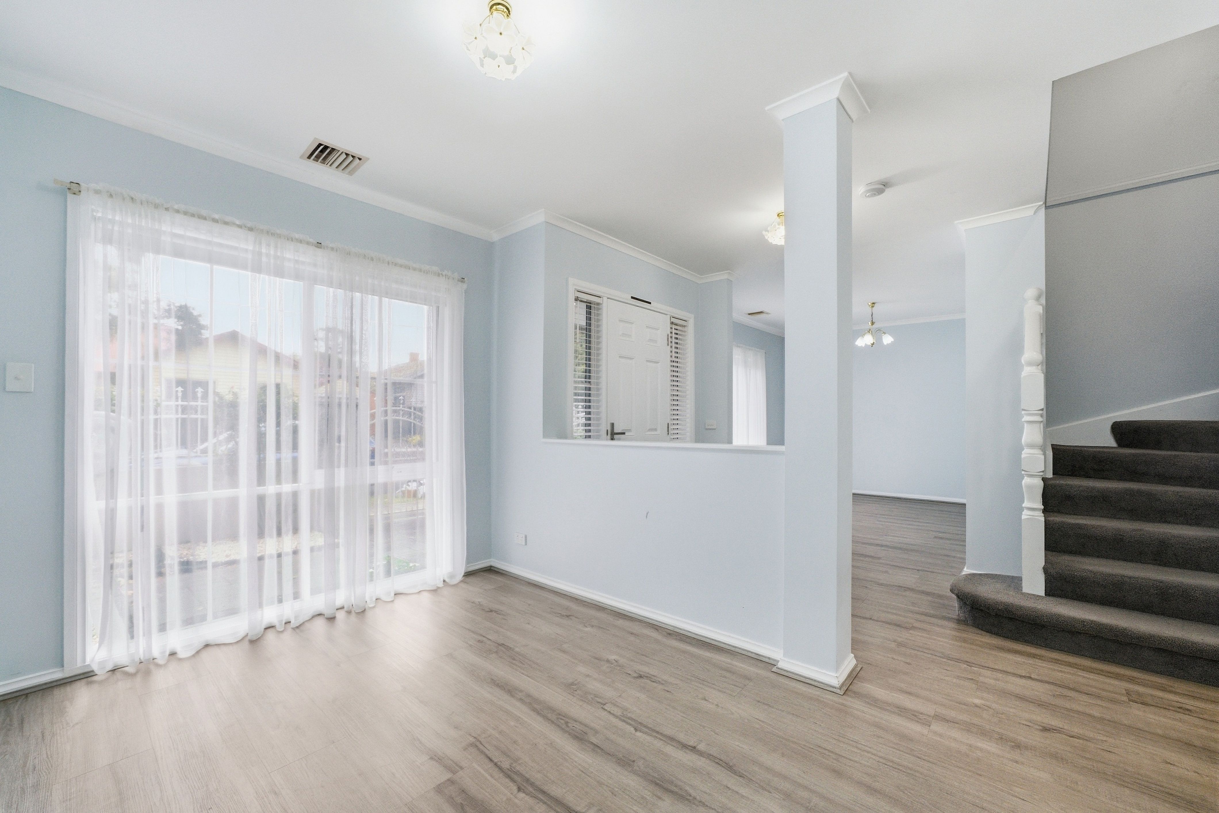1A Burnett Street — photo 3 of 10