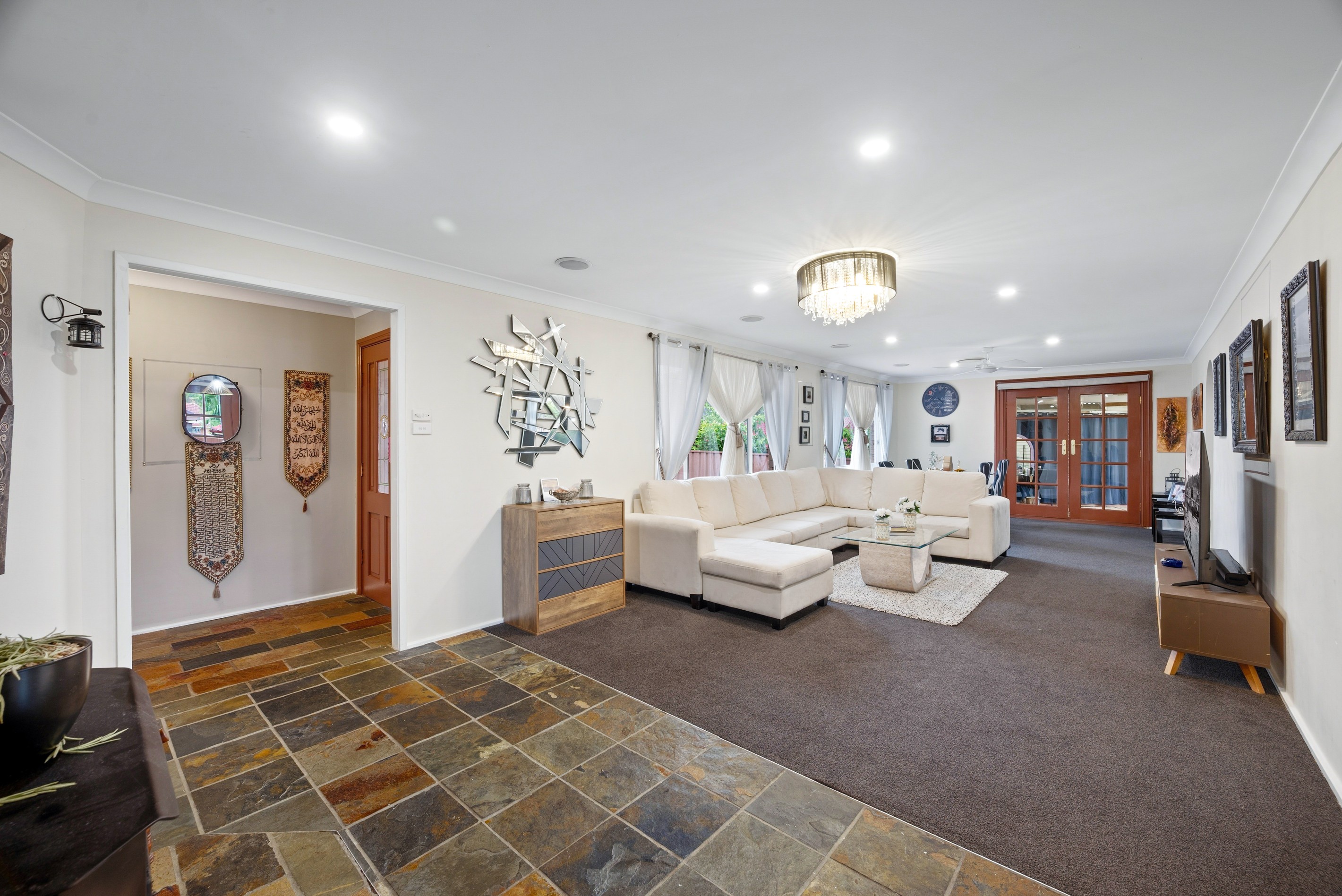 6 Cinnabar Street, Eagle Vale, NSW 2558