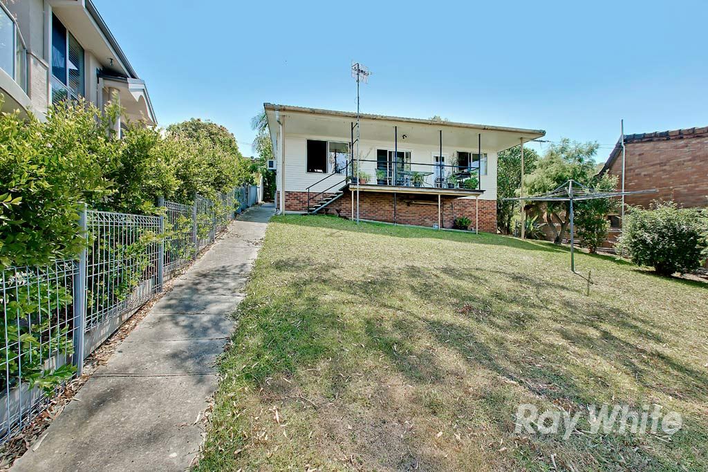 90 Sealand Road, Fishing Point, NSW 2283