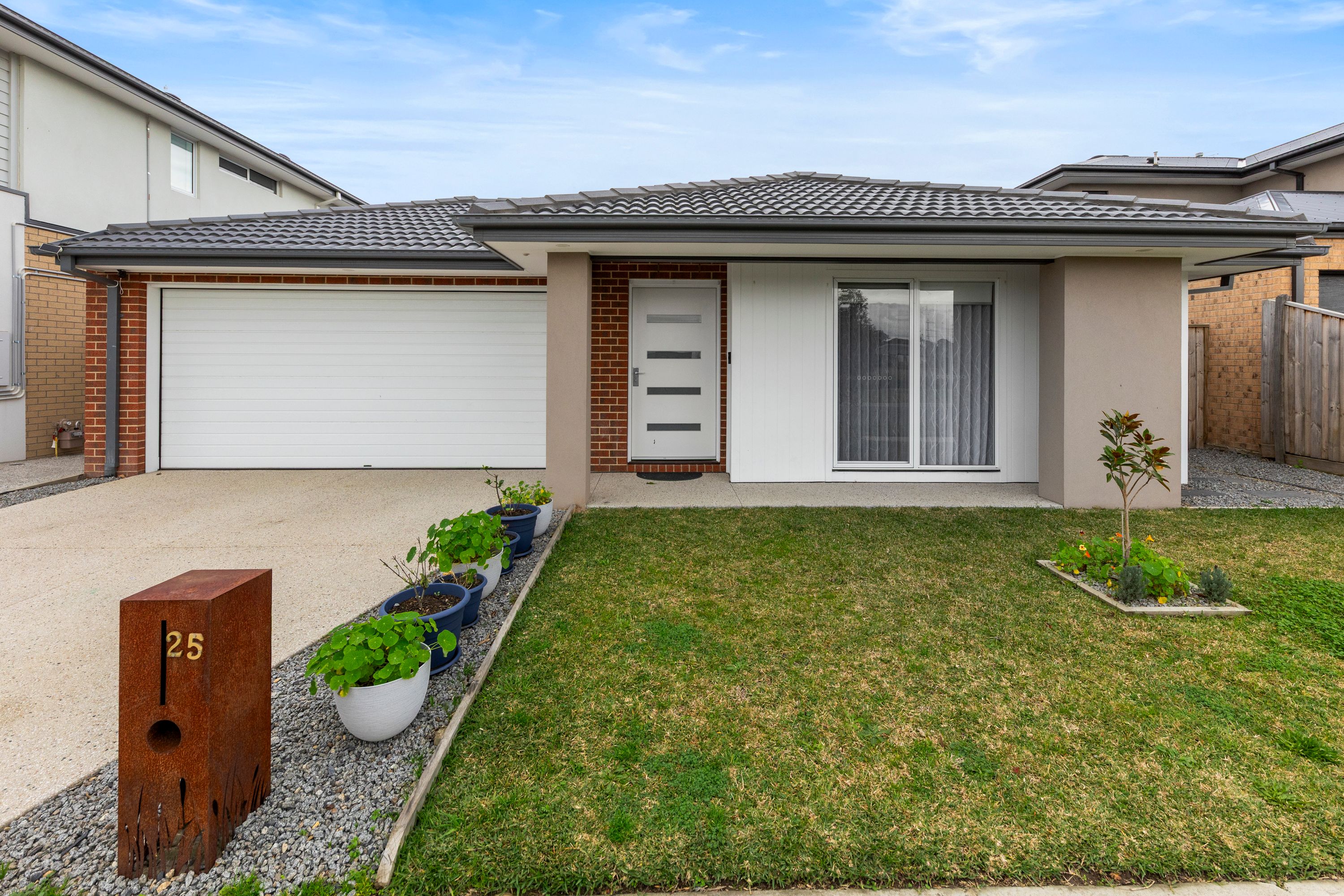 25 Cairns Crescent, Officer, VIC 3809