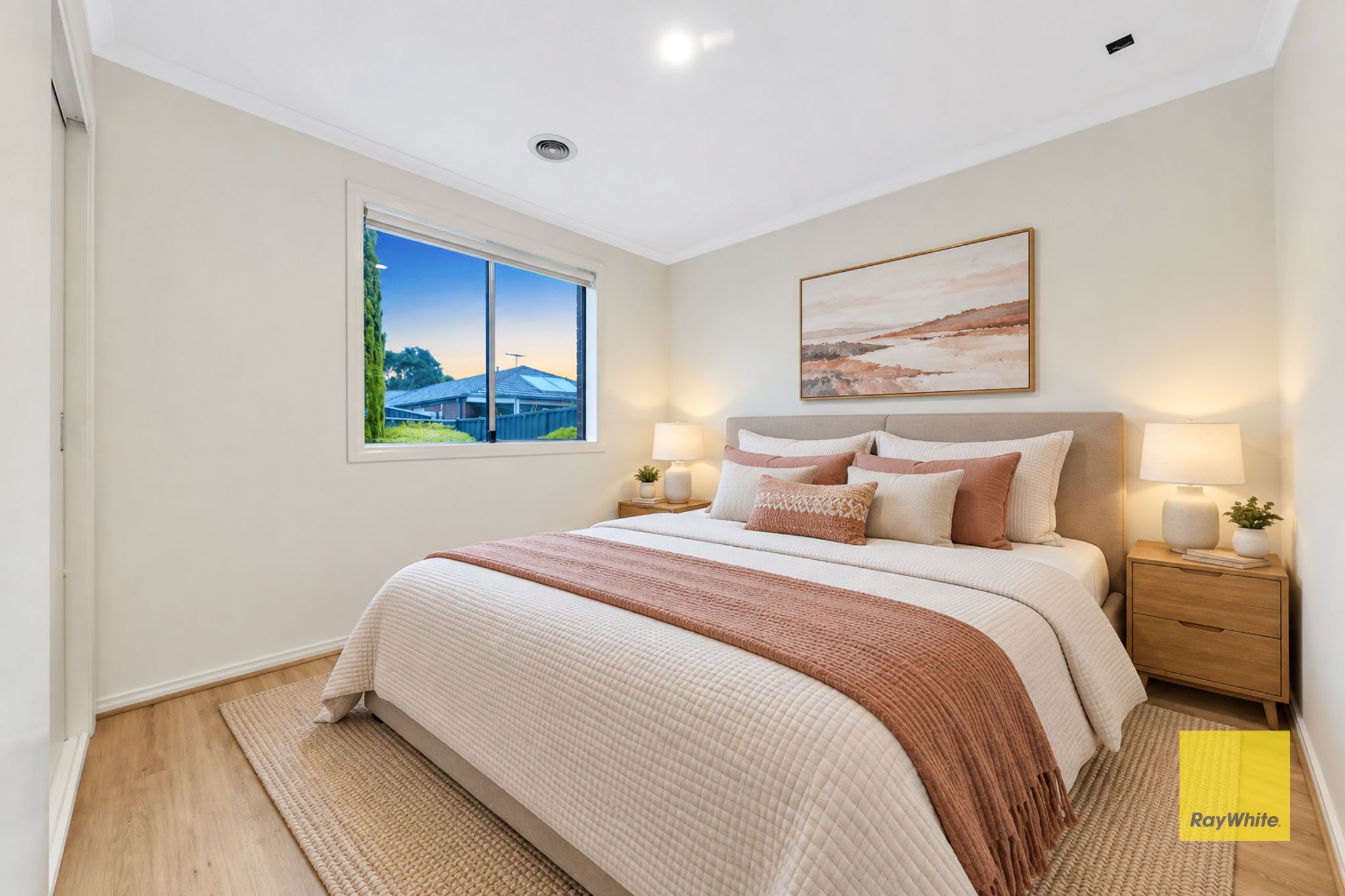 22 Lamington Drive — photo 11 of 18