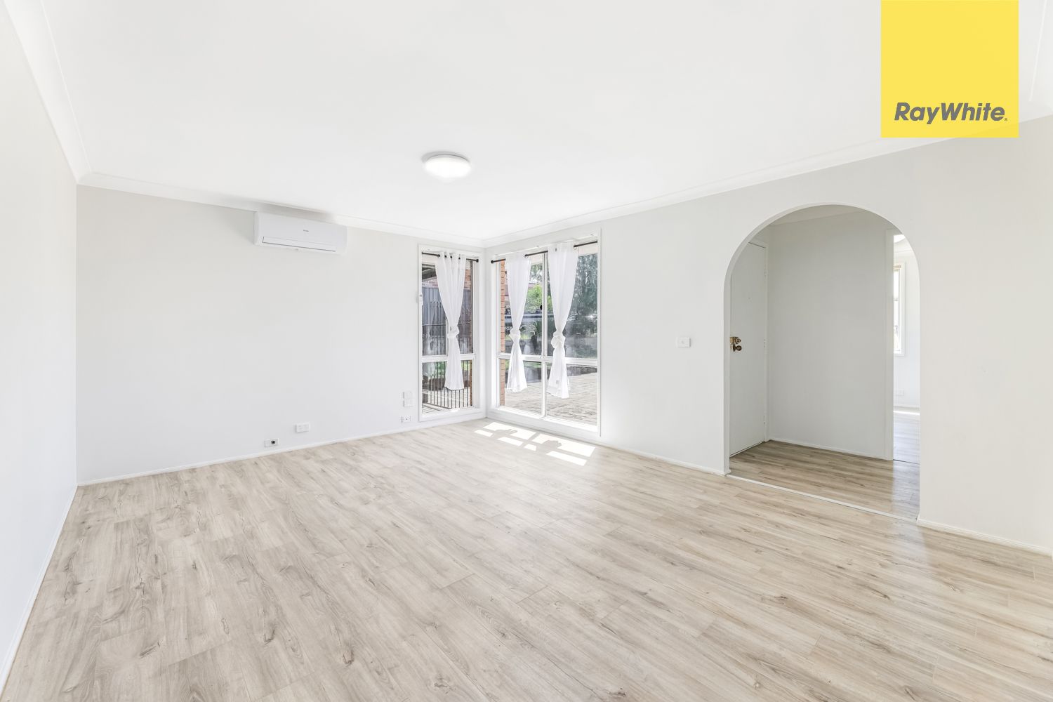 54 Chatsworth Drive, St Clair, NSW 2759