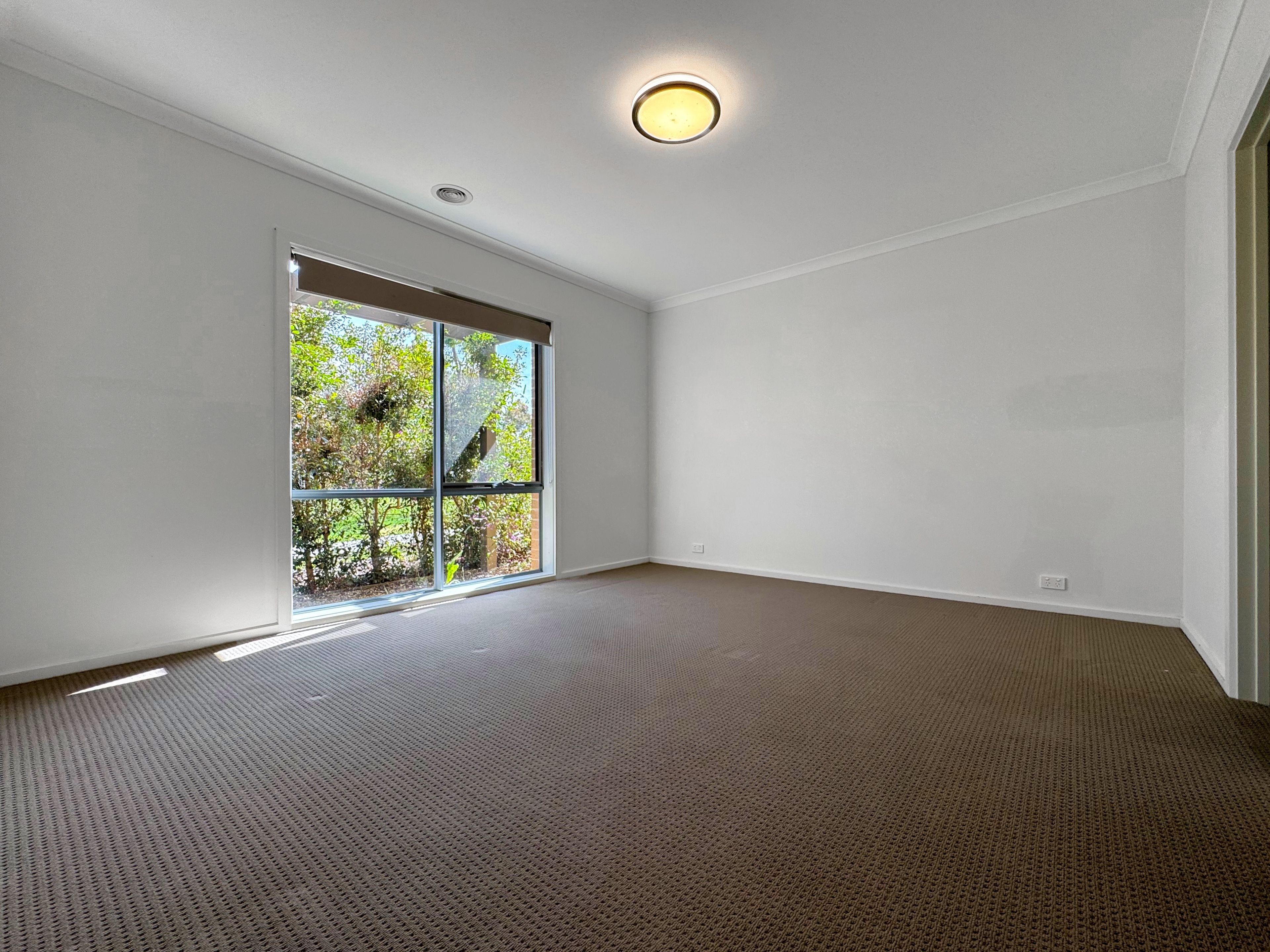 14 Parkmore Crescent, Westmeadows, VIC 3049 House for Rent Ray