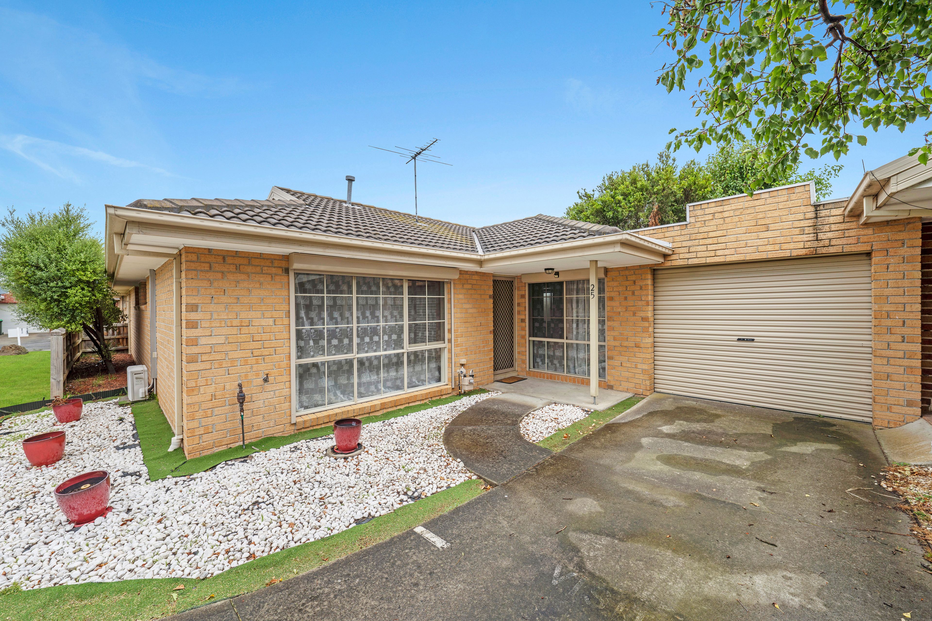 49 Oberon Drive, Carrum Downs VIC 3201
