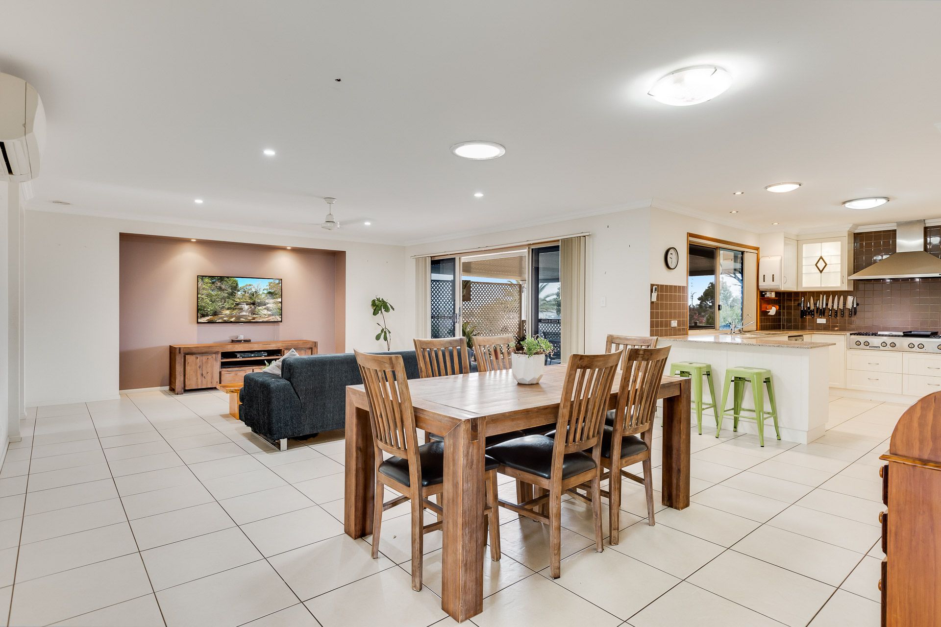 3 Lauren Court, Glenvale, QLD 4350