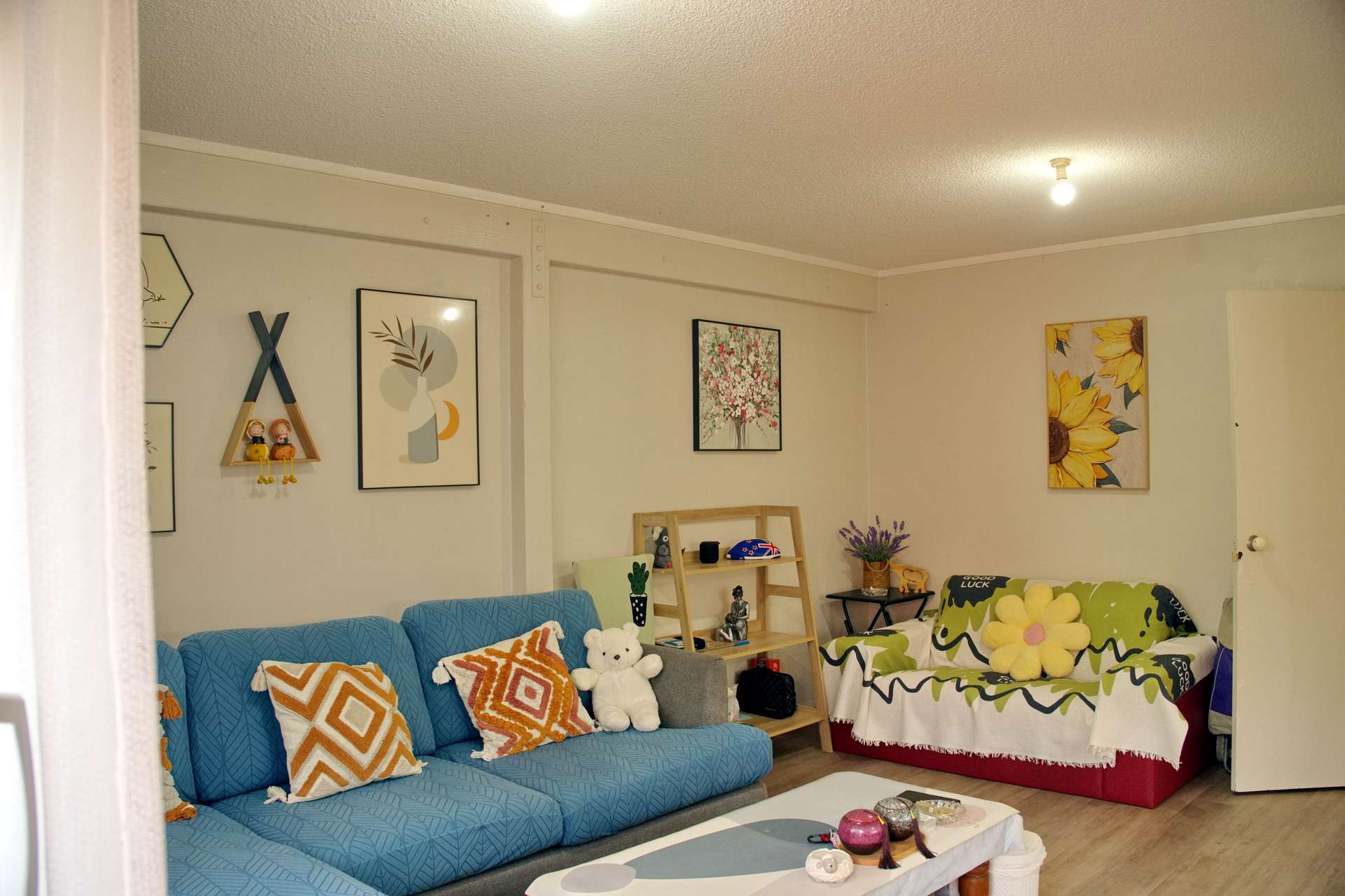 19 Hollydale Grove photo 0