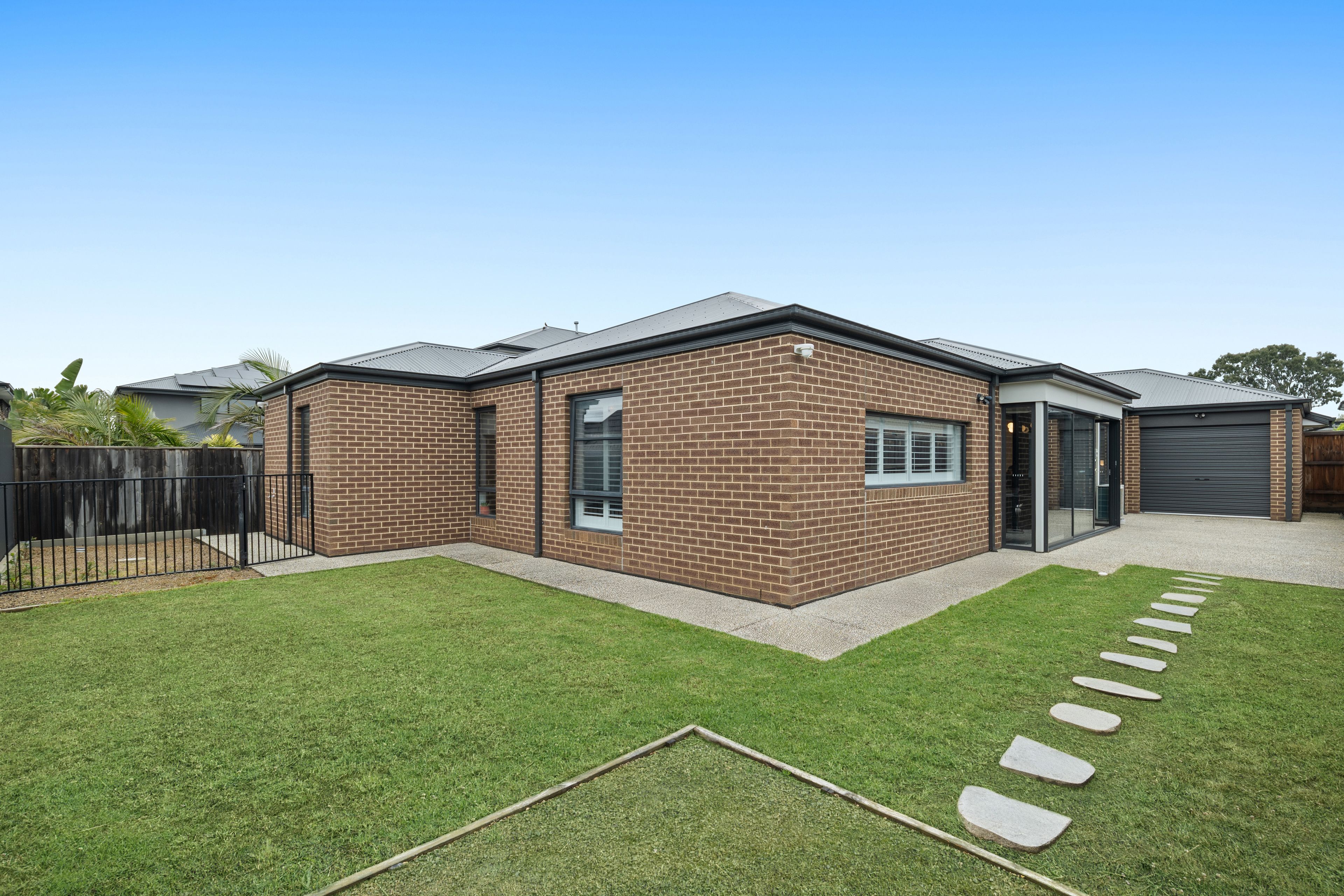 6 Highfield Avenue — photo 14 of 15
