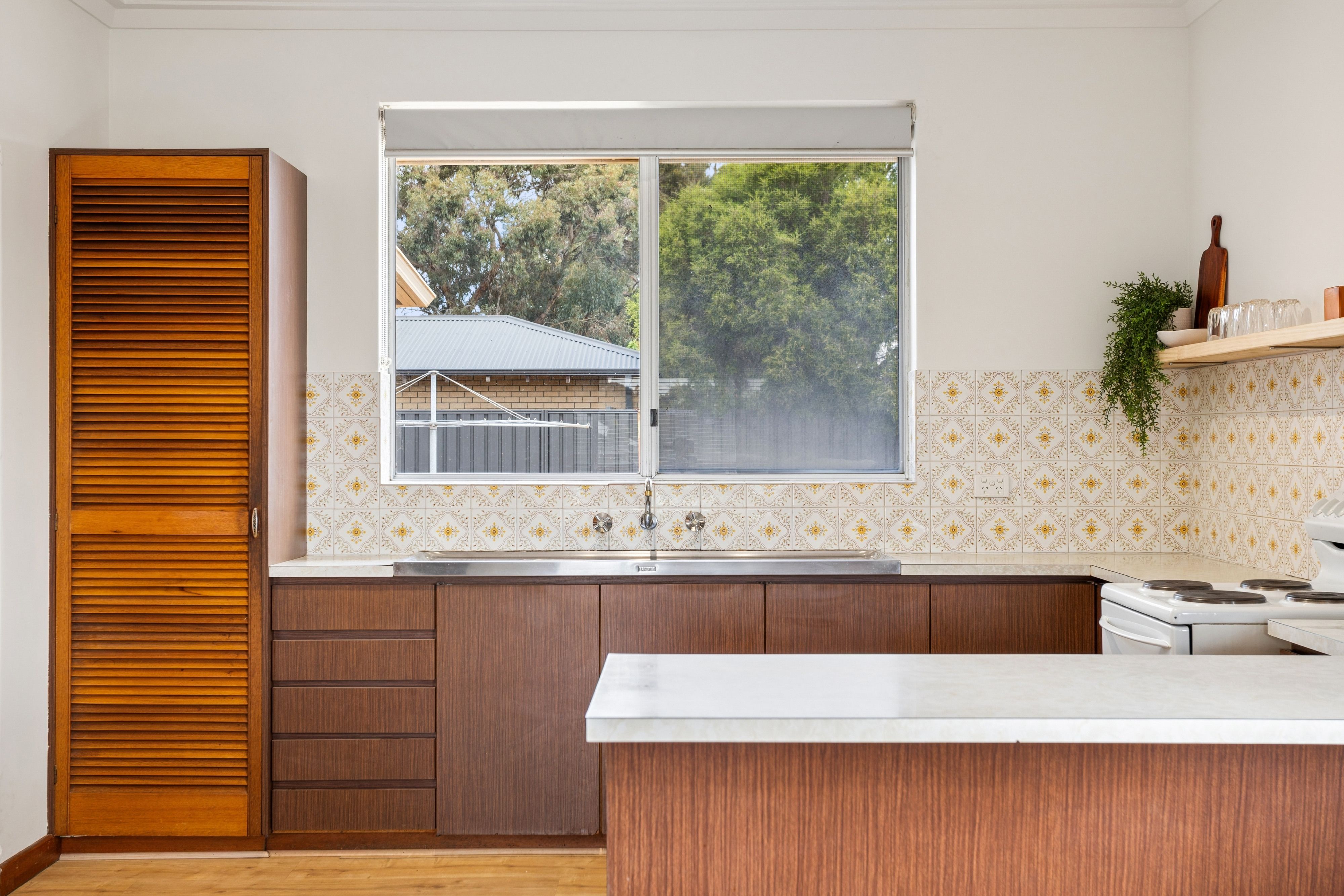 7 Taylor Crescent — photo 3 of 30