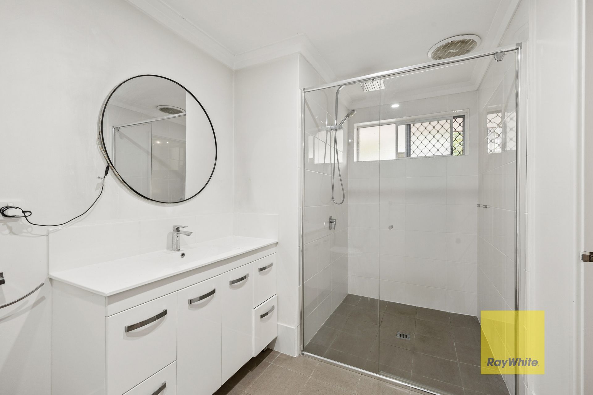 305 Traylen Road — photo 19 of 30
