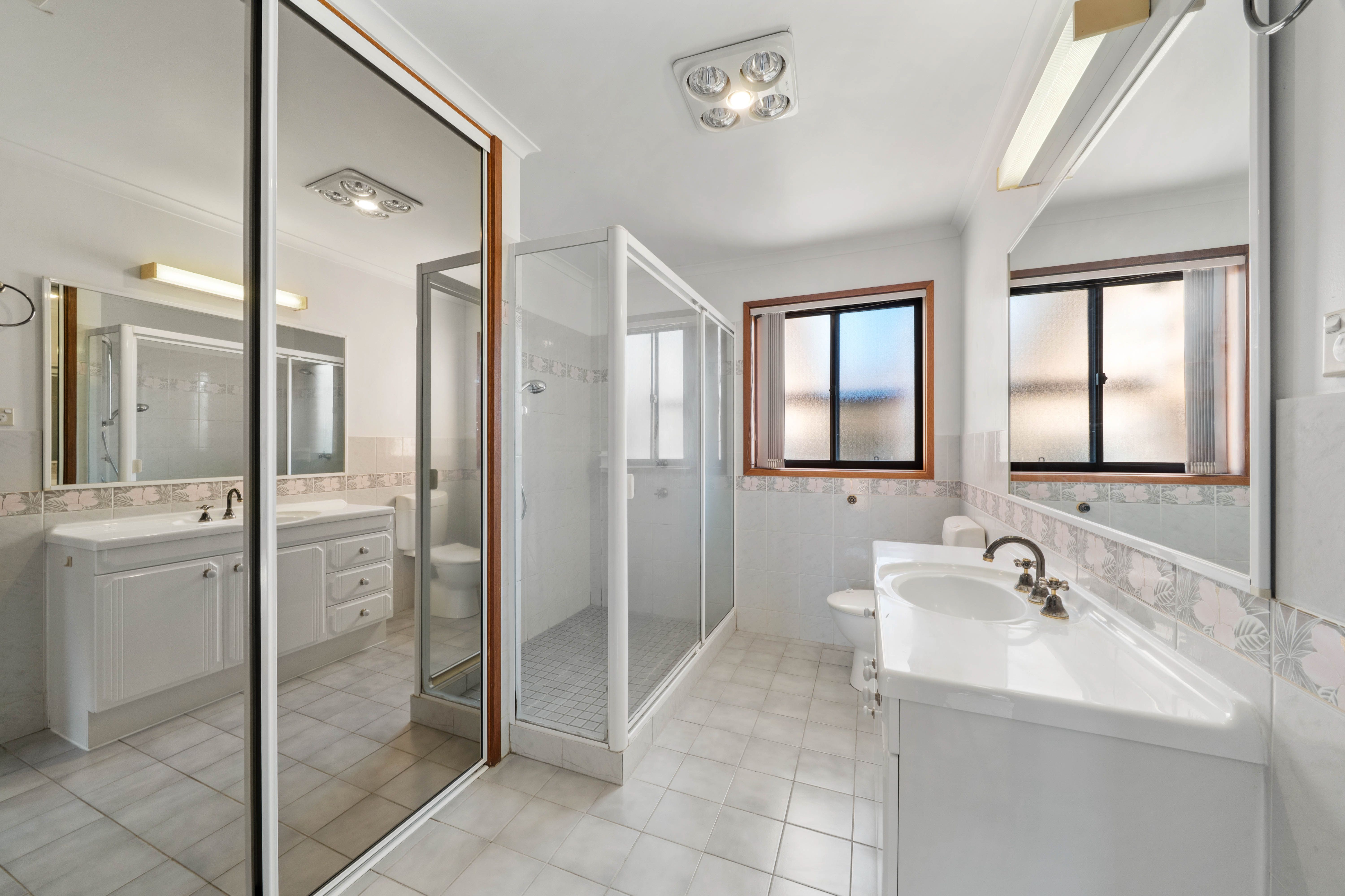 60 Vonwiller Crescent — photo 14 of 25
