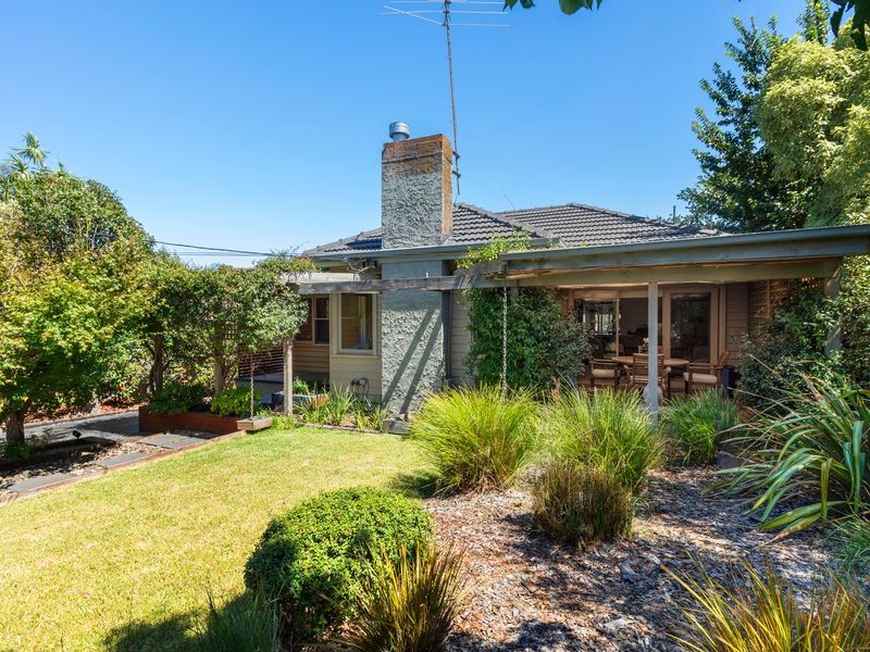 23 Raymond Street, Ashwood, VIC 3147